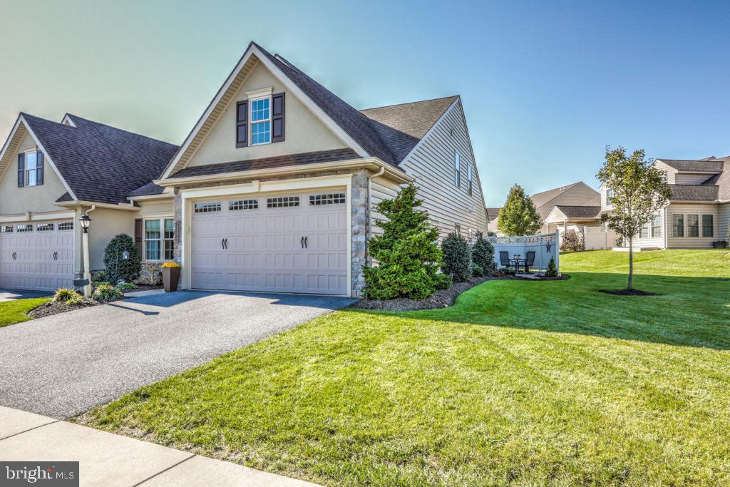 VILLAS AT ELM TREE - Residential