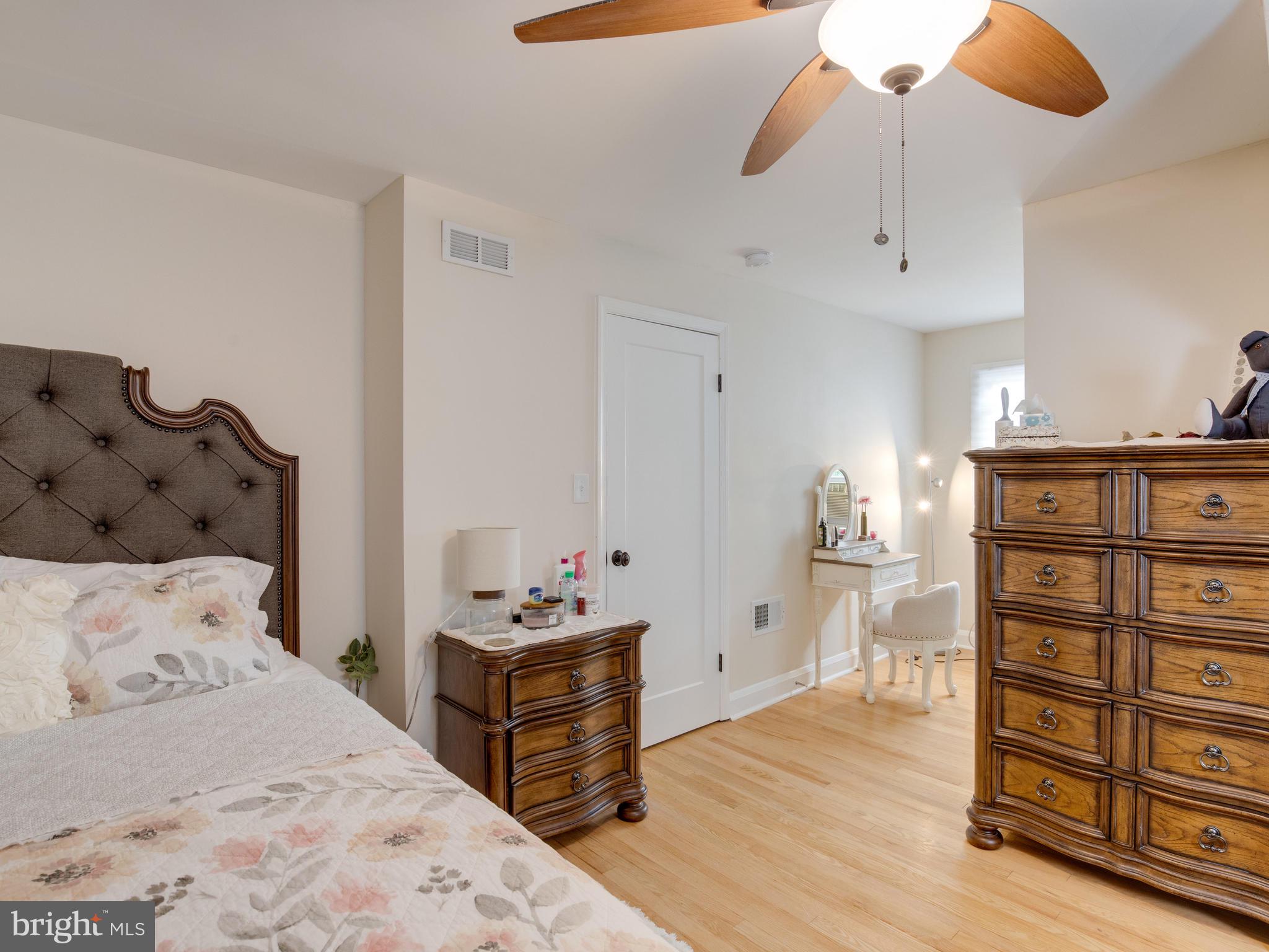 PARKVILLE - Residential