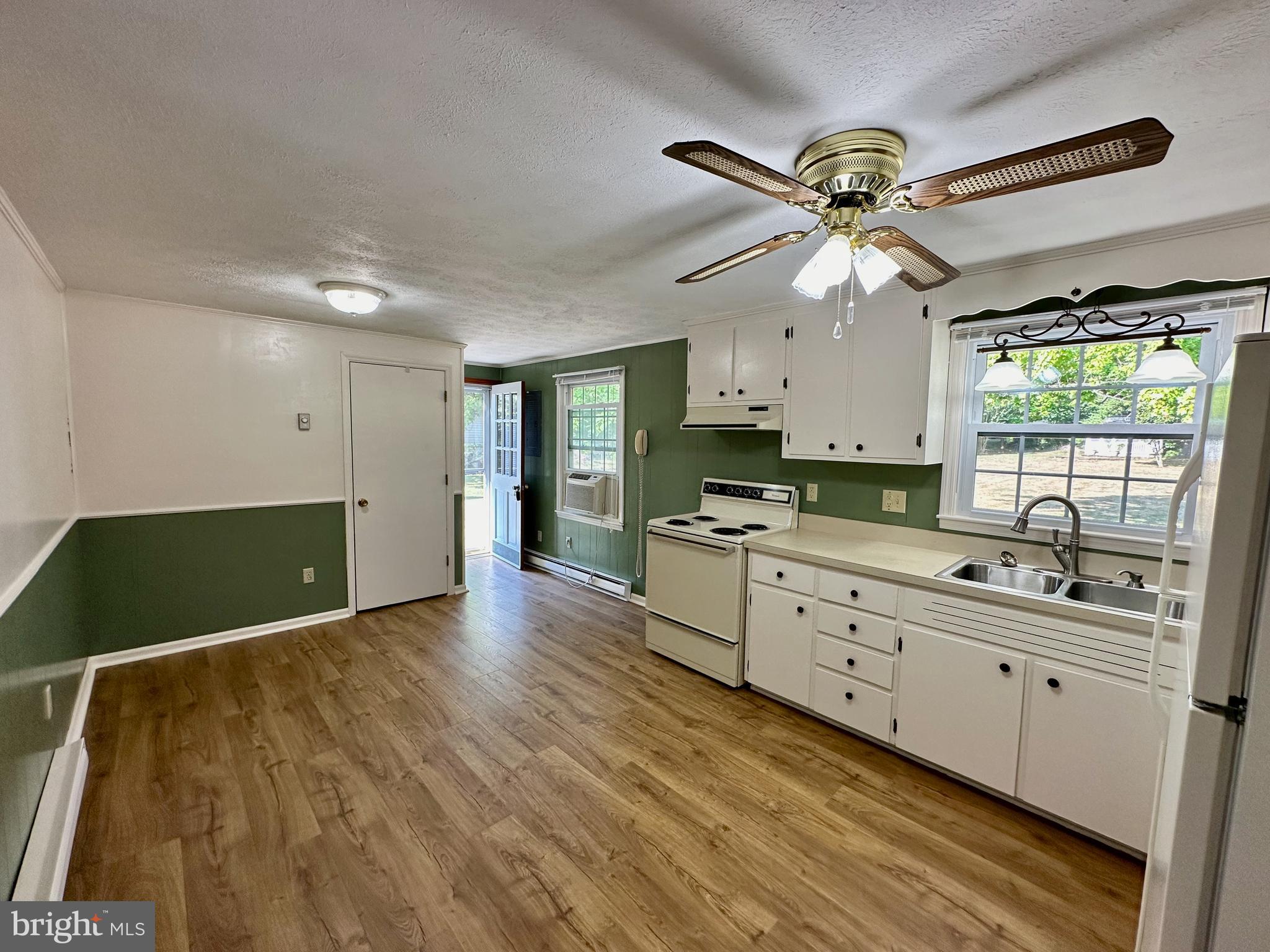 GORDONDALE - Residential Lease