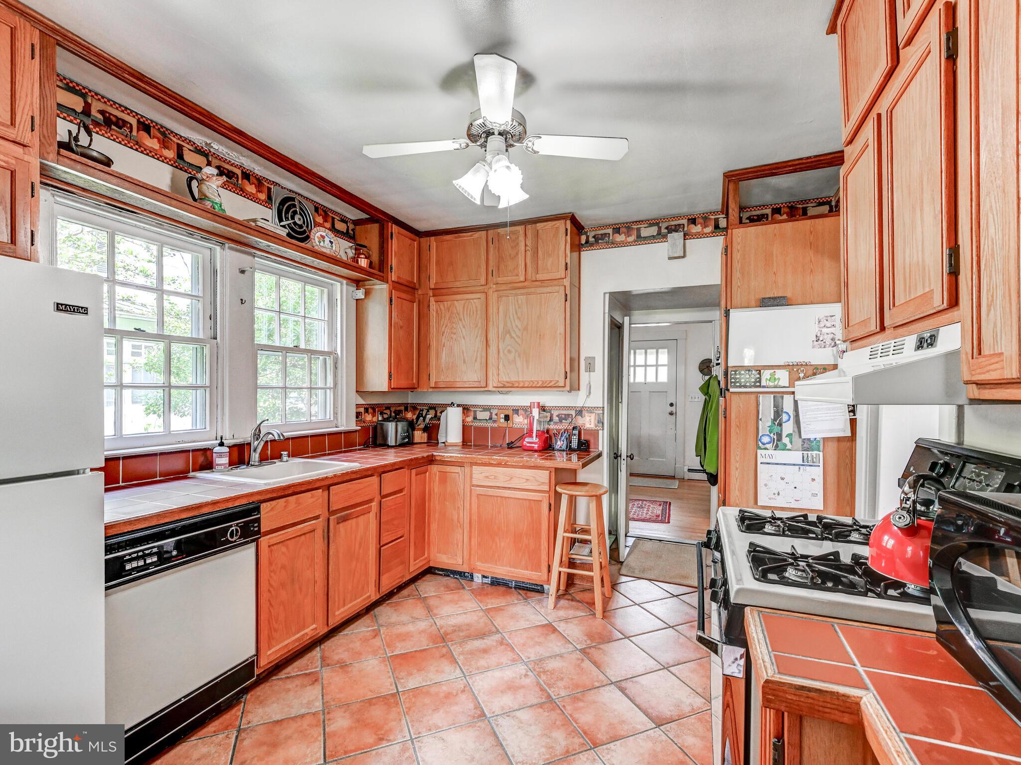 GREATER HOMELAND HISTORIC DISTRICT - Residential