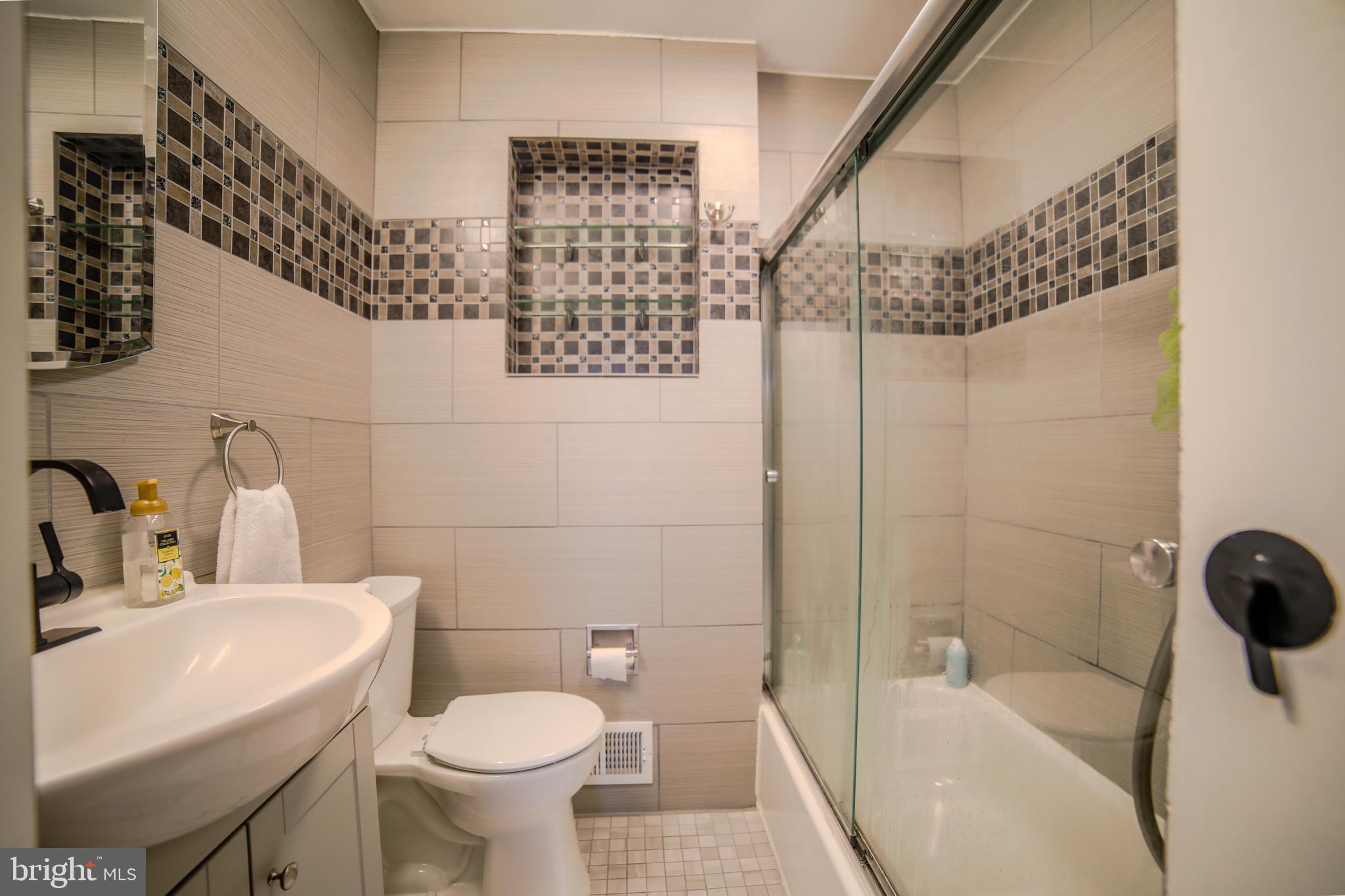 NORRIS HILLS - Residential