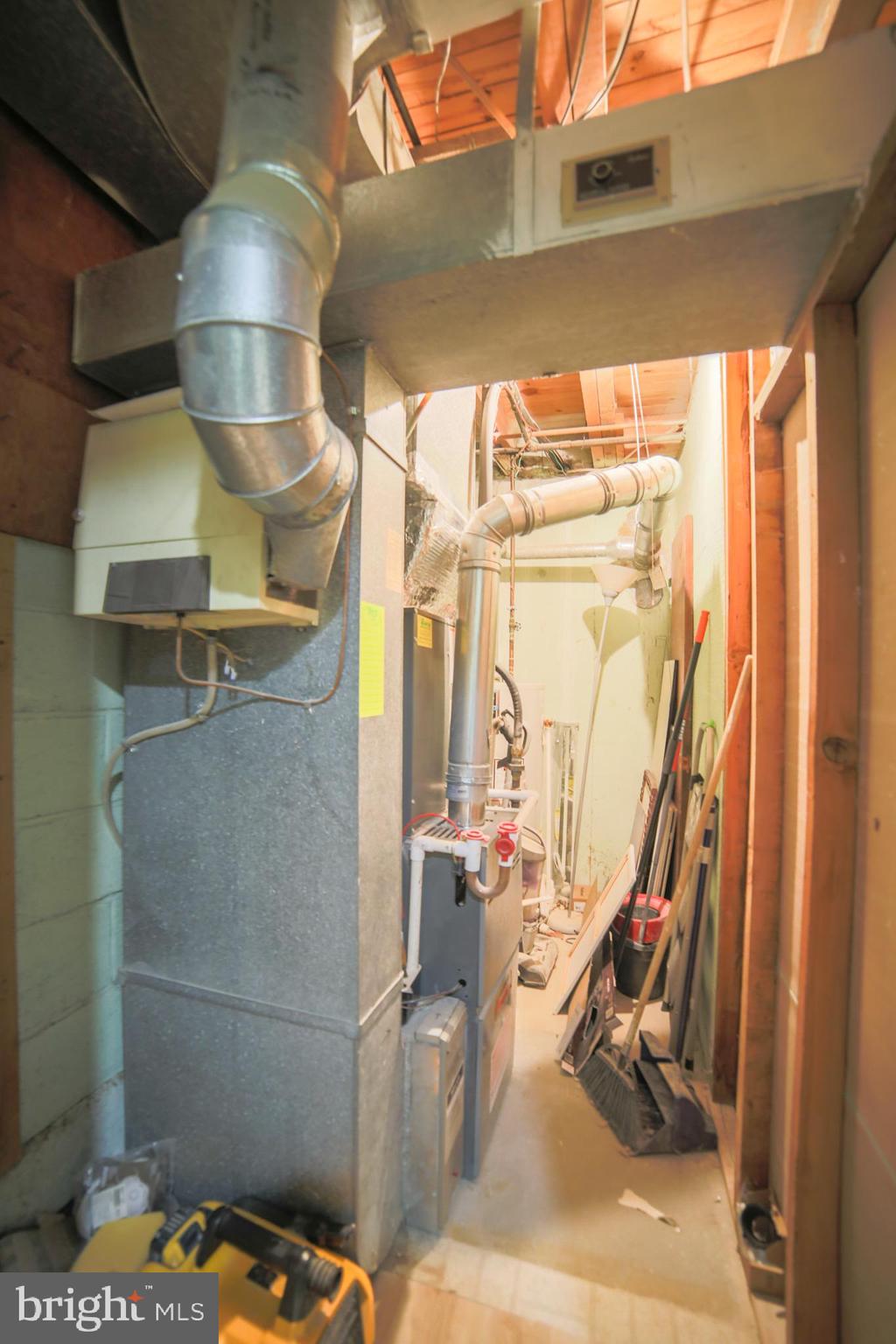 NORRIS HILLS - Residential