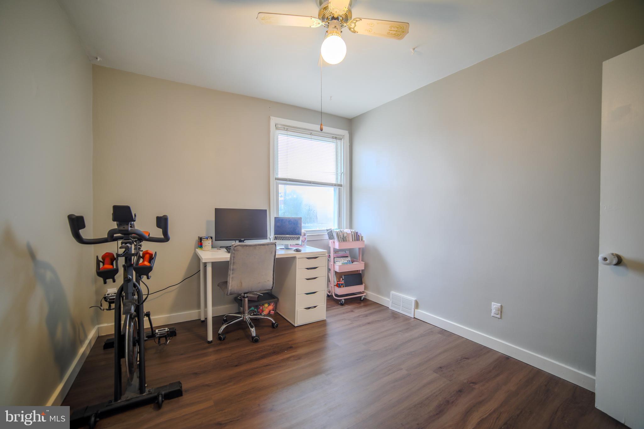 NORRIS HILLS - Residential