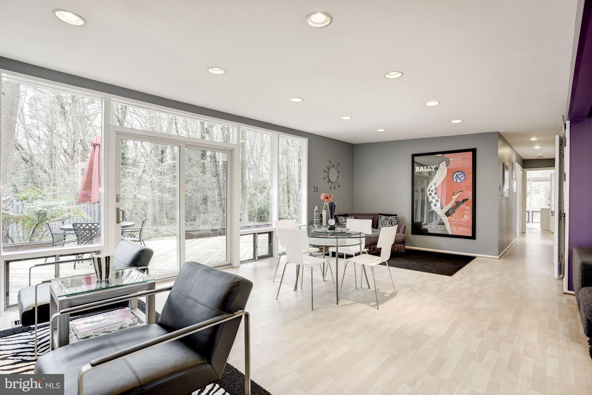 HOLLIN HILLS - Residential