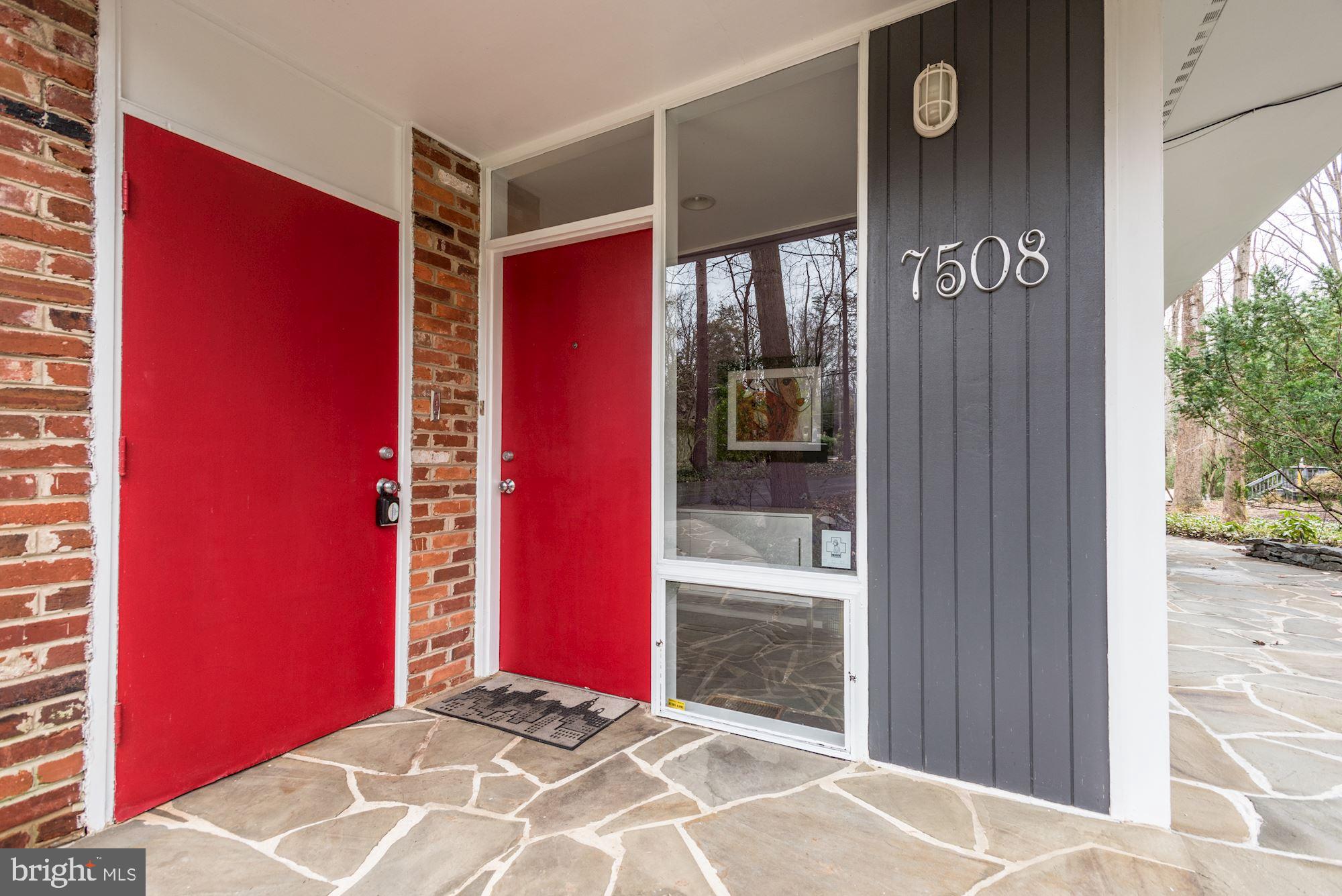 HOLLIN HILLS - Residential