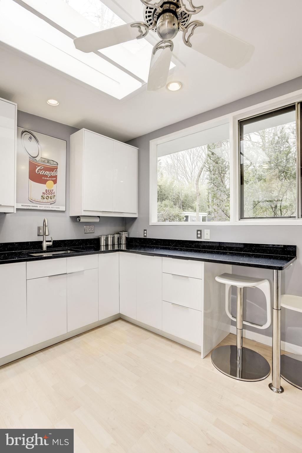 HOLLIN HILLS - Residential