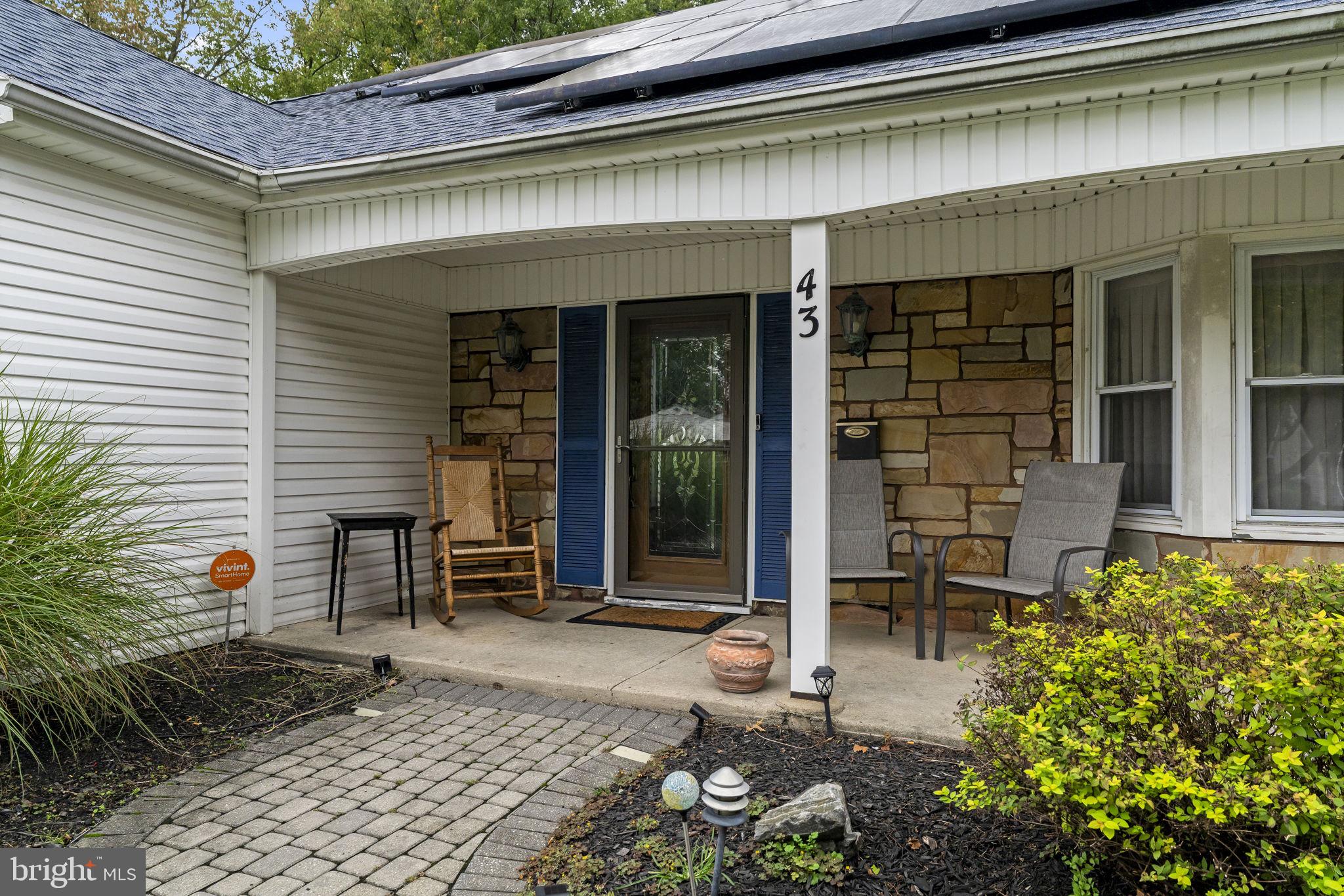 43 TIFFANY LANE