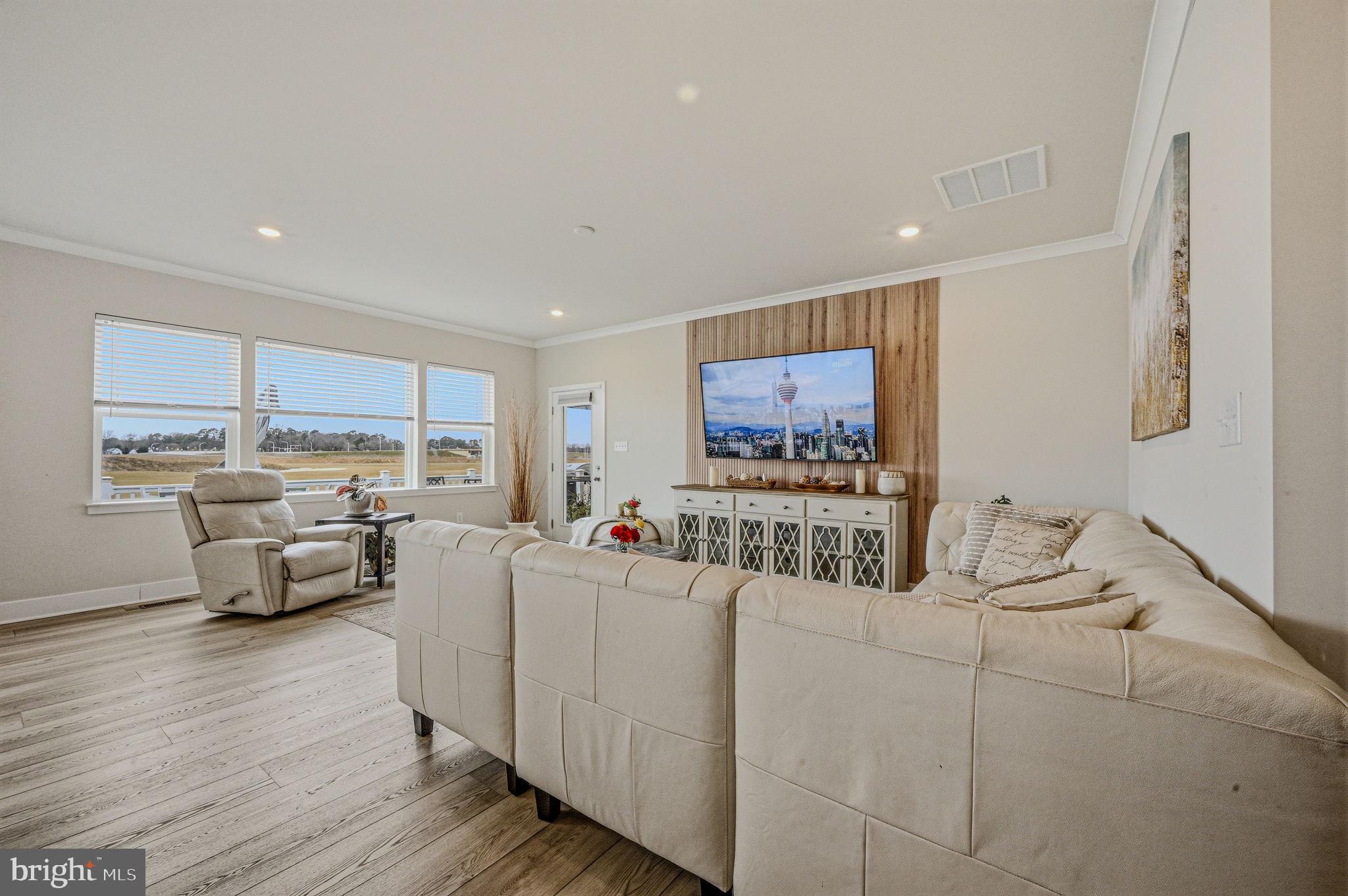 PLANTATION LAKES - Residential