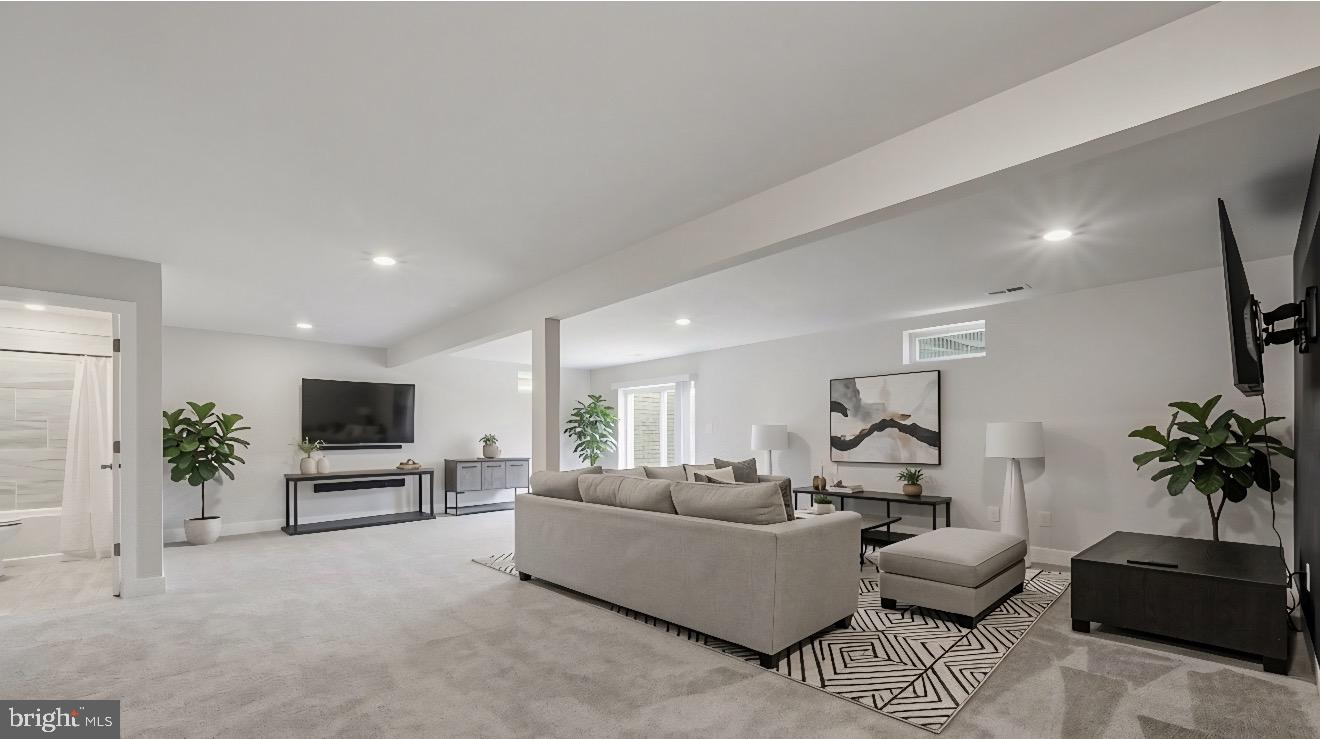 PLANTATION LAKES - Residential