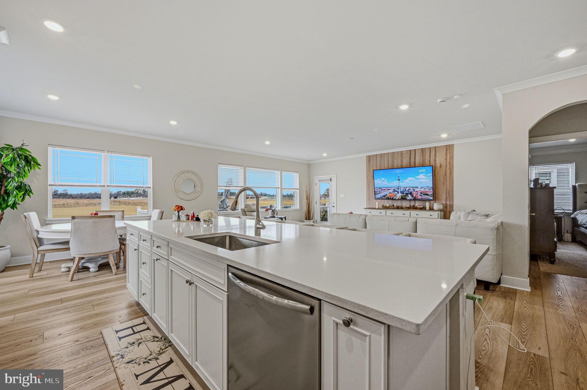 PLANTATION LAKES - Residential