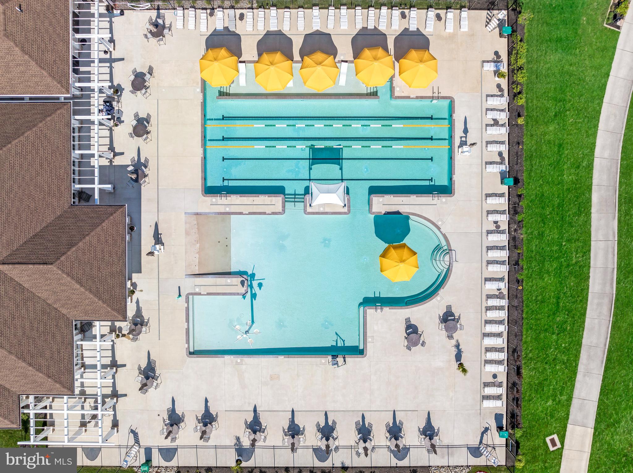 PLANTATION LAKES - Residential