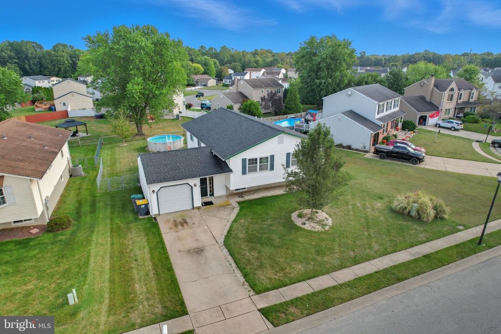 Photo of 8 Renai Court, NEWARK, DE 19702 (MLS # DENC2090002)