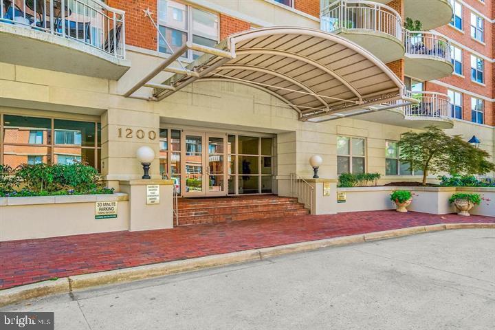 1200 BRADDOCK PLACE 512