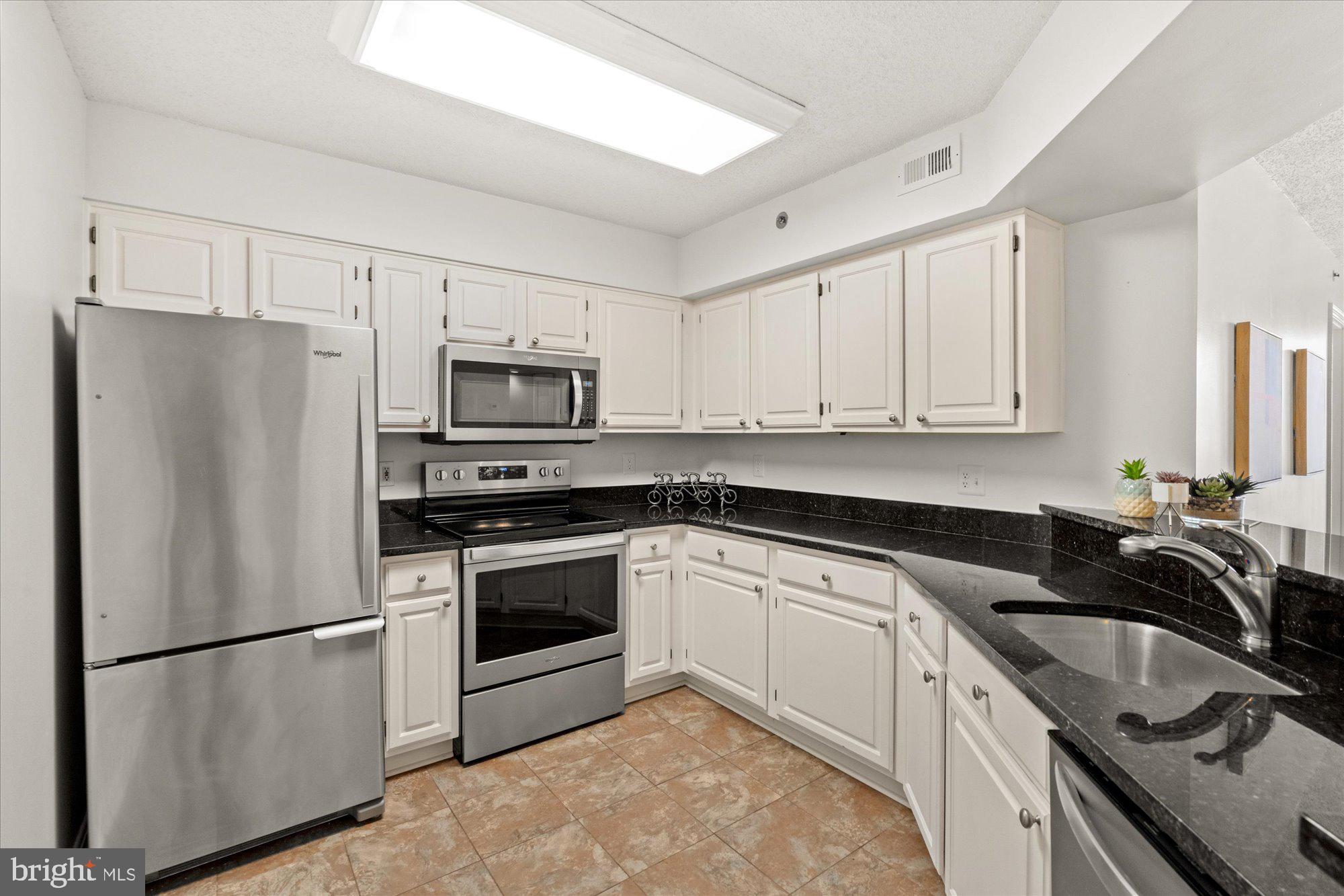 BRADDOCK PLACE - Residential