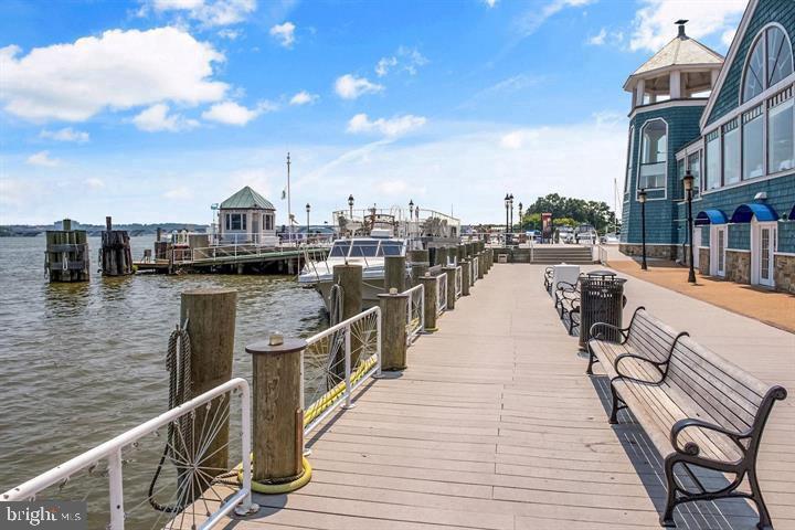 BRADDOCK PLACE - Residential