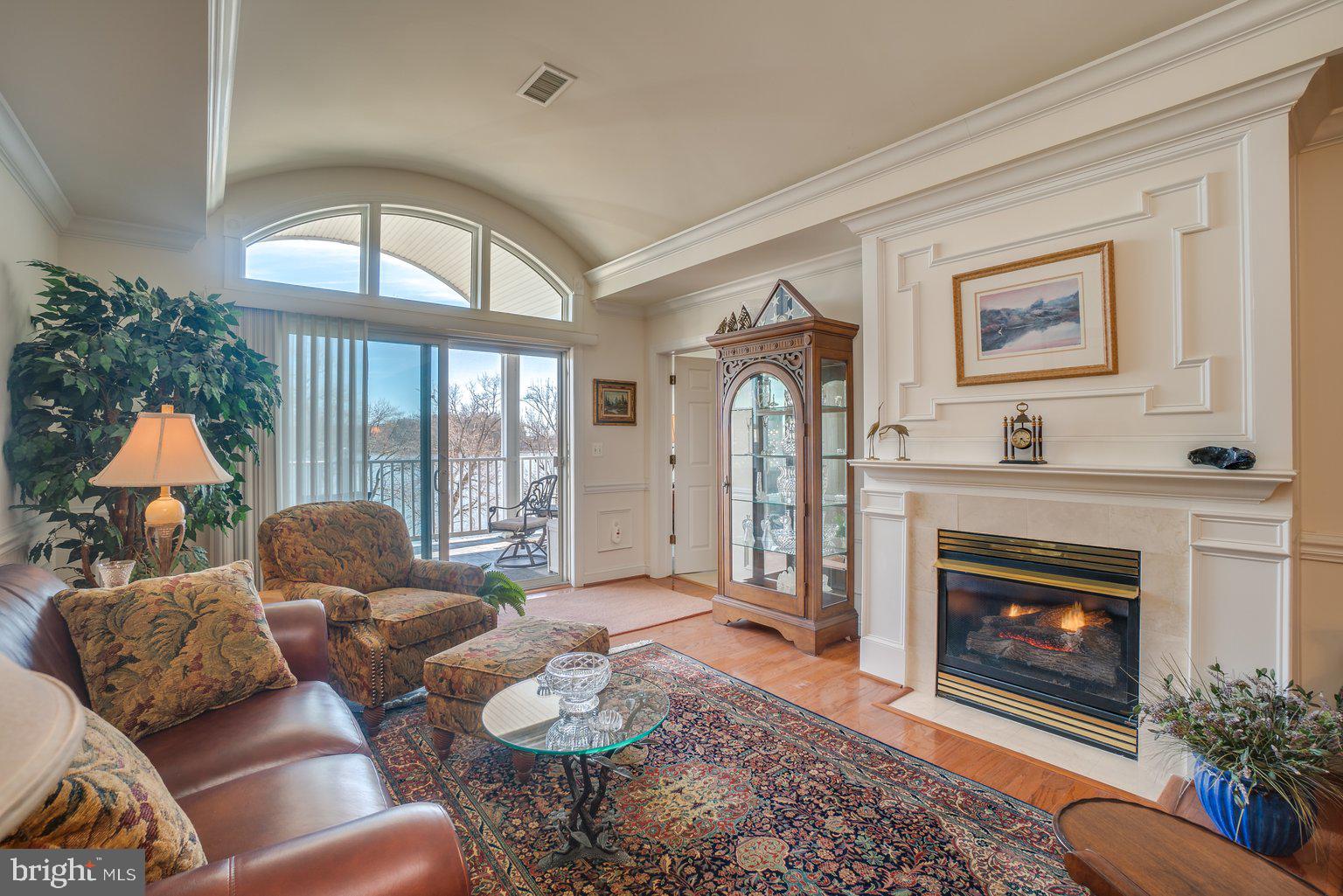 WATERS EDGE - Residential