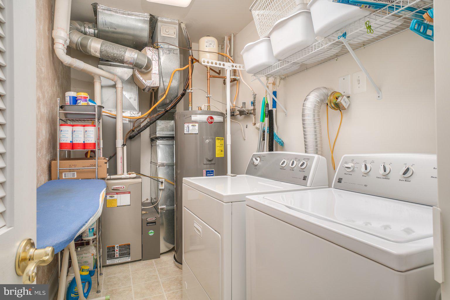 WATERS EDGE - Residential