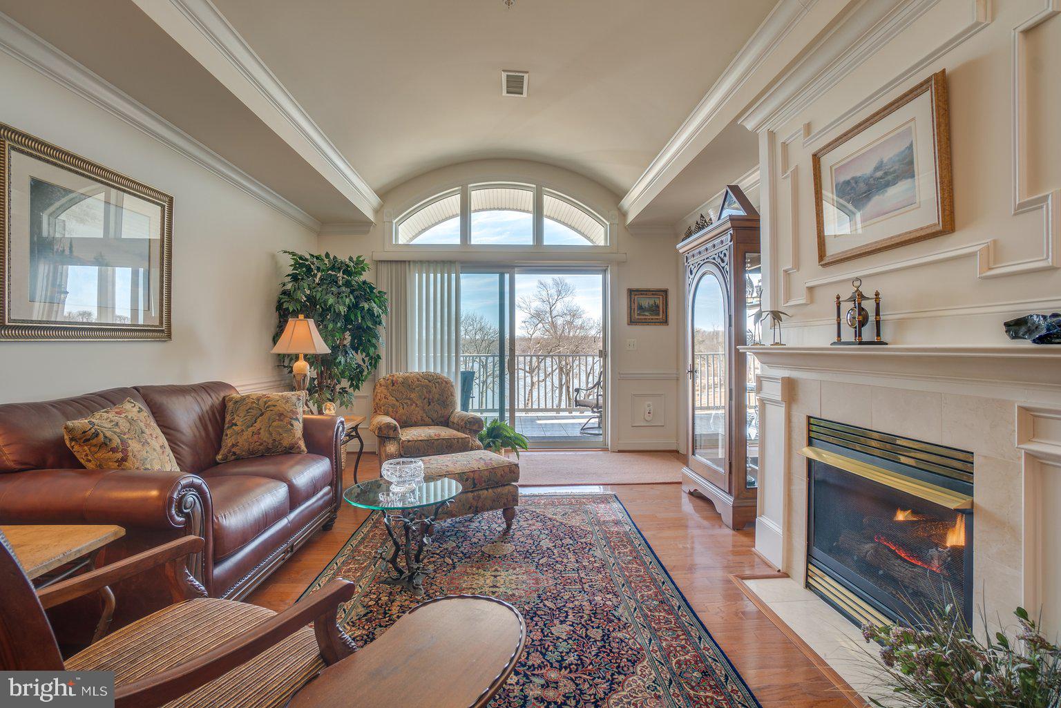 WATERS EDGE - Residential