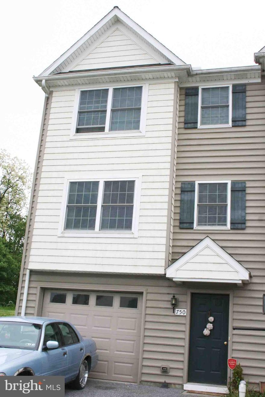 Upcoming Auction on June 17th at 11 am .
Keep Your Bankers Happy and Keep your money in low-interest or no-interest accounts so they can lend it out at high interest. Don't even think about the 10% tax-sheltered cash-on-cash return with about 20% down that you can get by buying one of these 2BR, low-vacancy units just a few miles from the York Hospital. Forget about an inflation hedge or letting the investment pay for itself. If your bankers read this ad, they might be the ones who buy it.