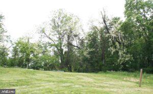 ENCLAVE AT HUNTER CREEK - Residential