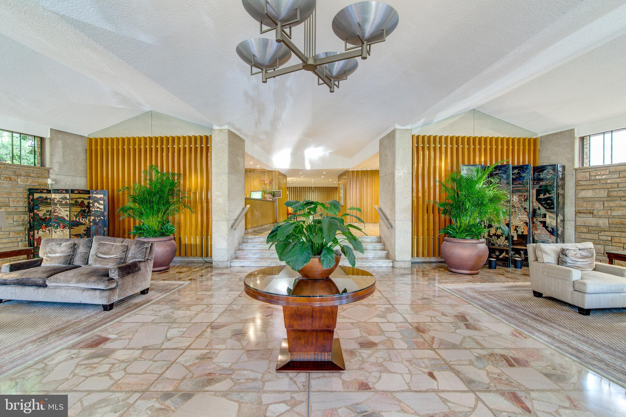 RADNOR - FORT MYER HEIGHTS - Residential Lease