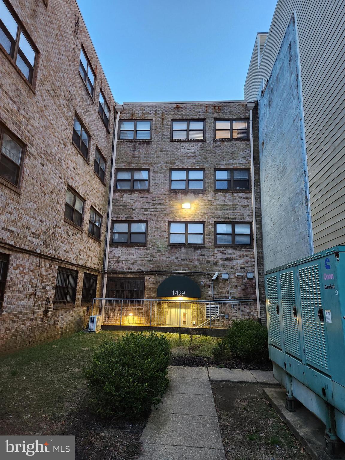 1429 GIRARD STREET NW 304