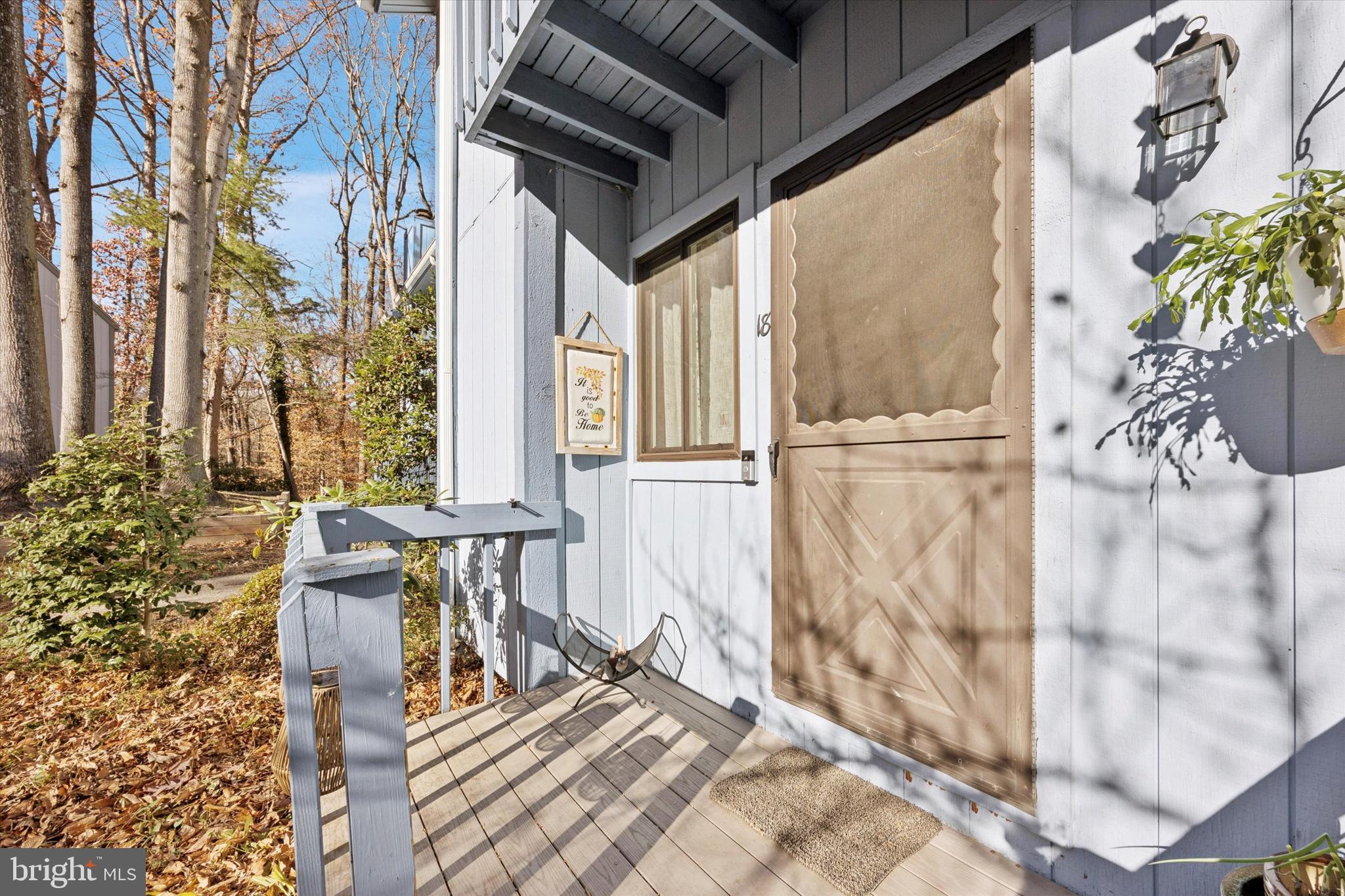 18 TROWBRIDGE LANE BB