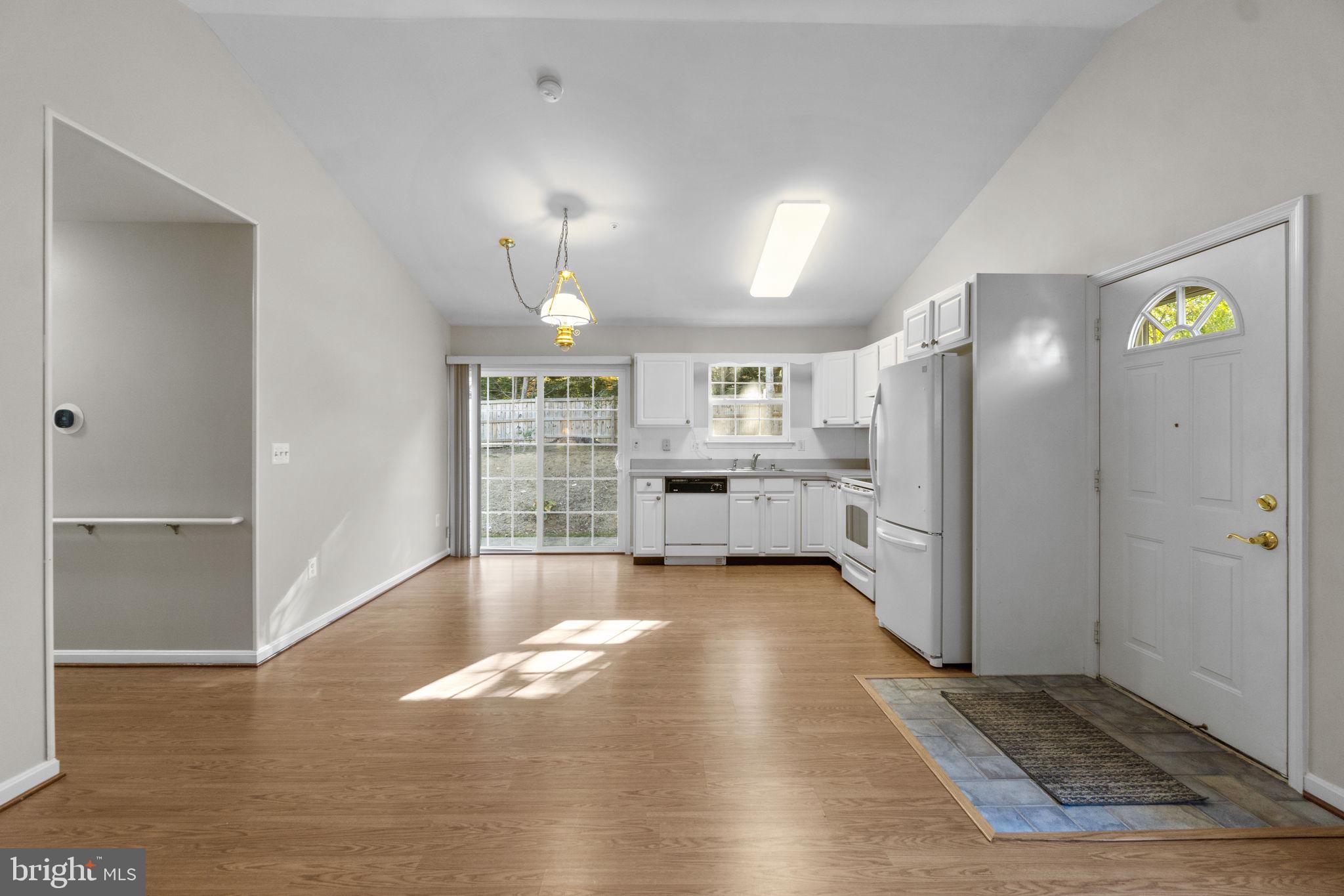 WINIFRED MANOR - Residential