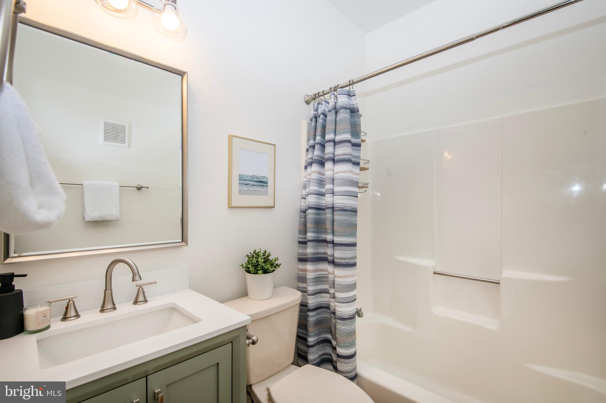 VILLAGE OF CHESAPEAKE HARBOUR - Residential