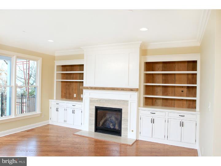 CANAL STREET - Residential