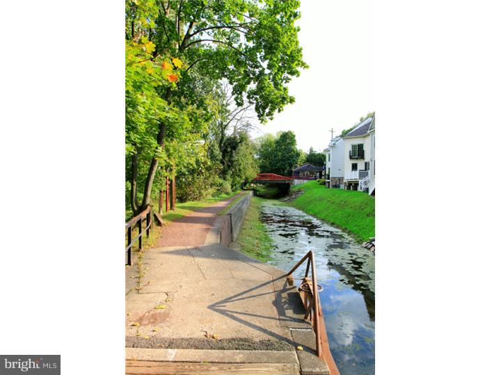 CANAL STREET - Residential