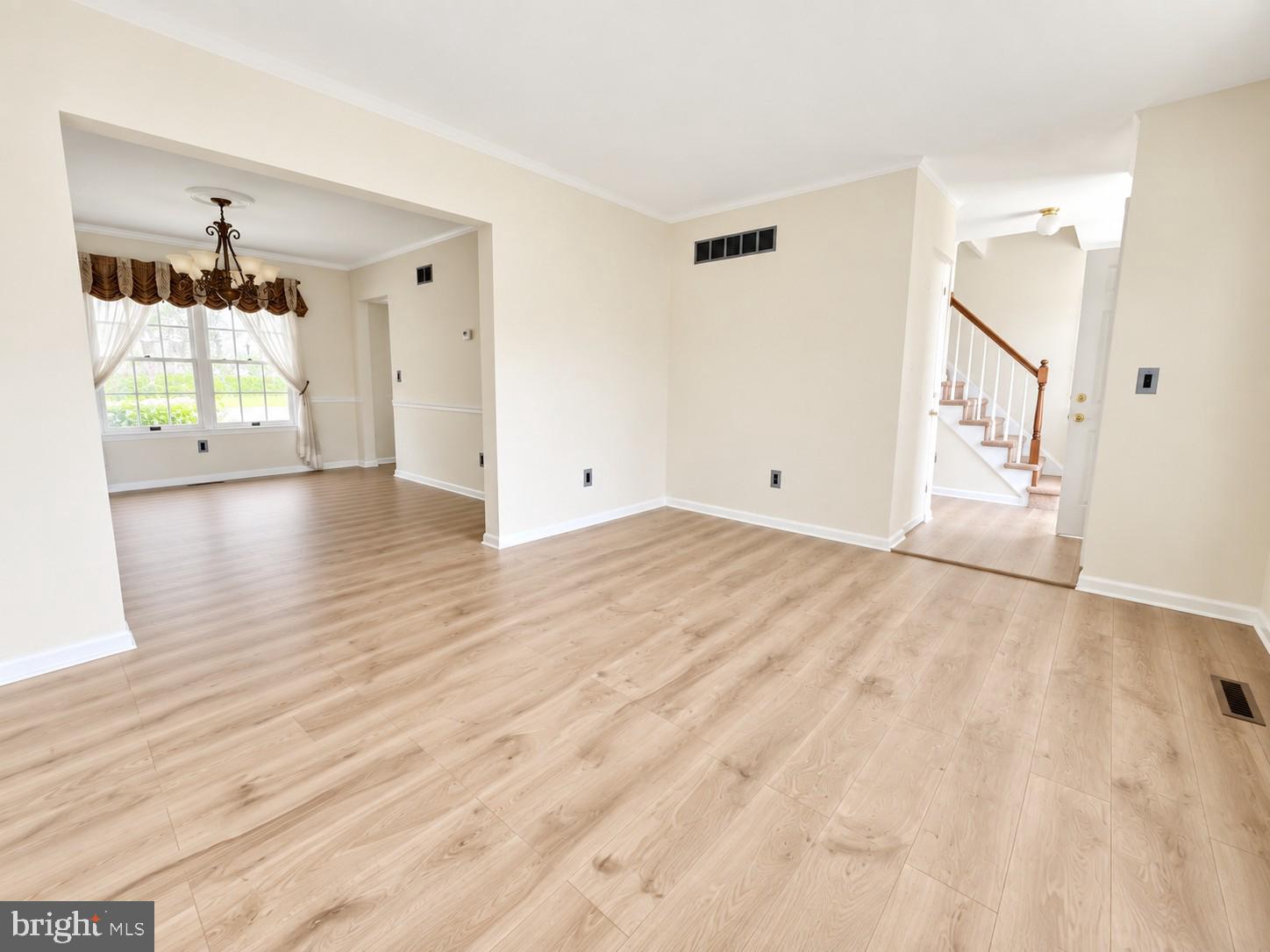 501 FALCON DRIVE