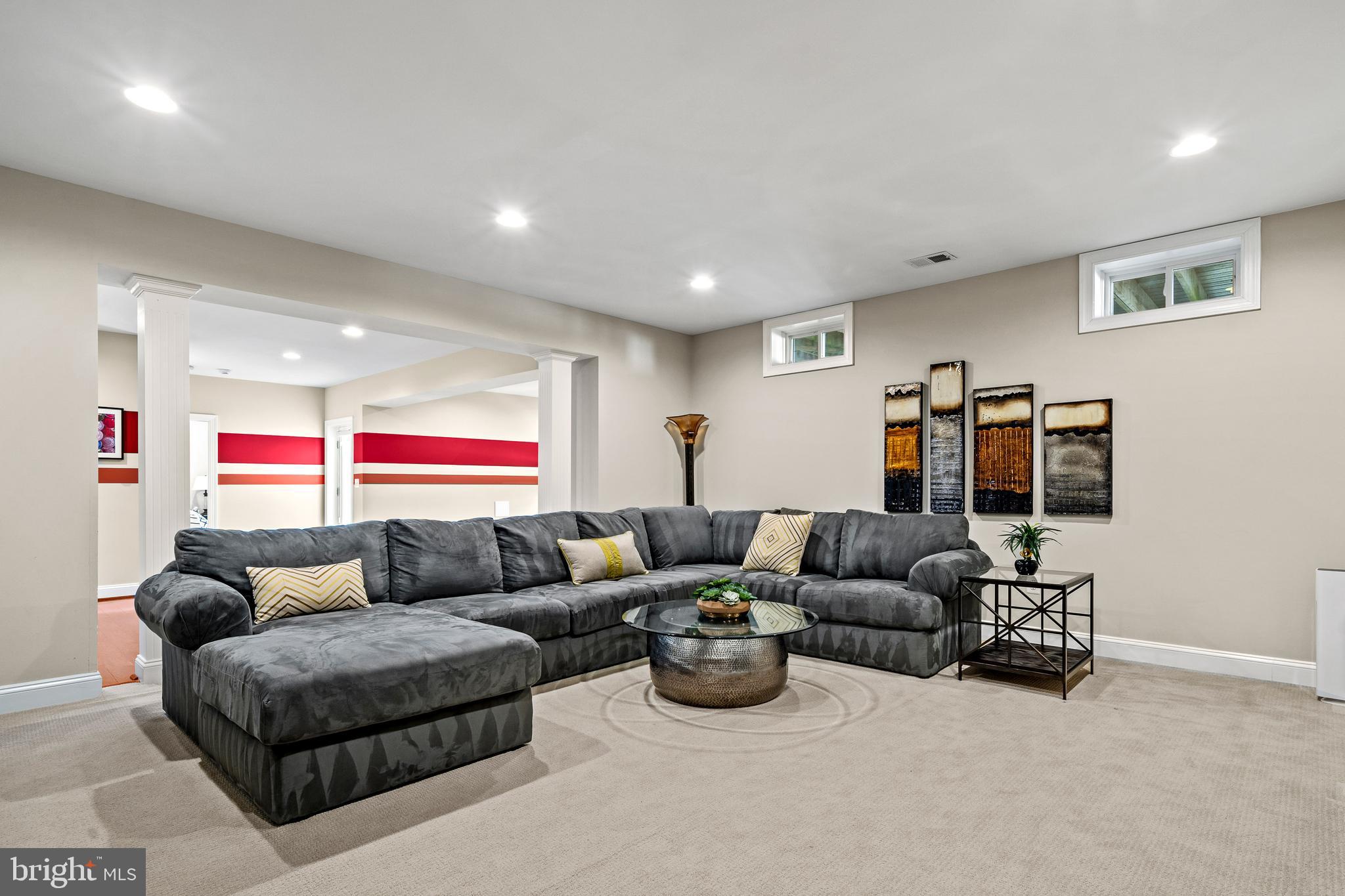 CLARKE ASSEMBLAGE - Residential