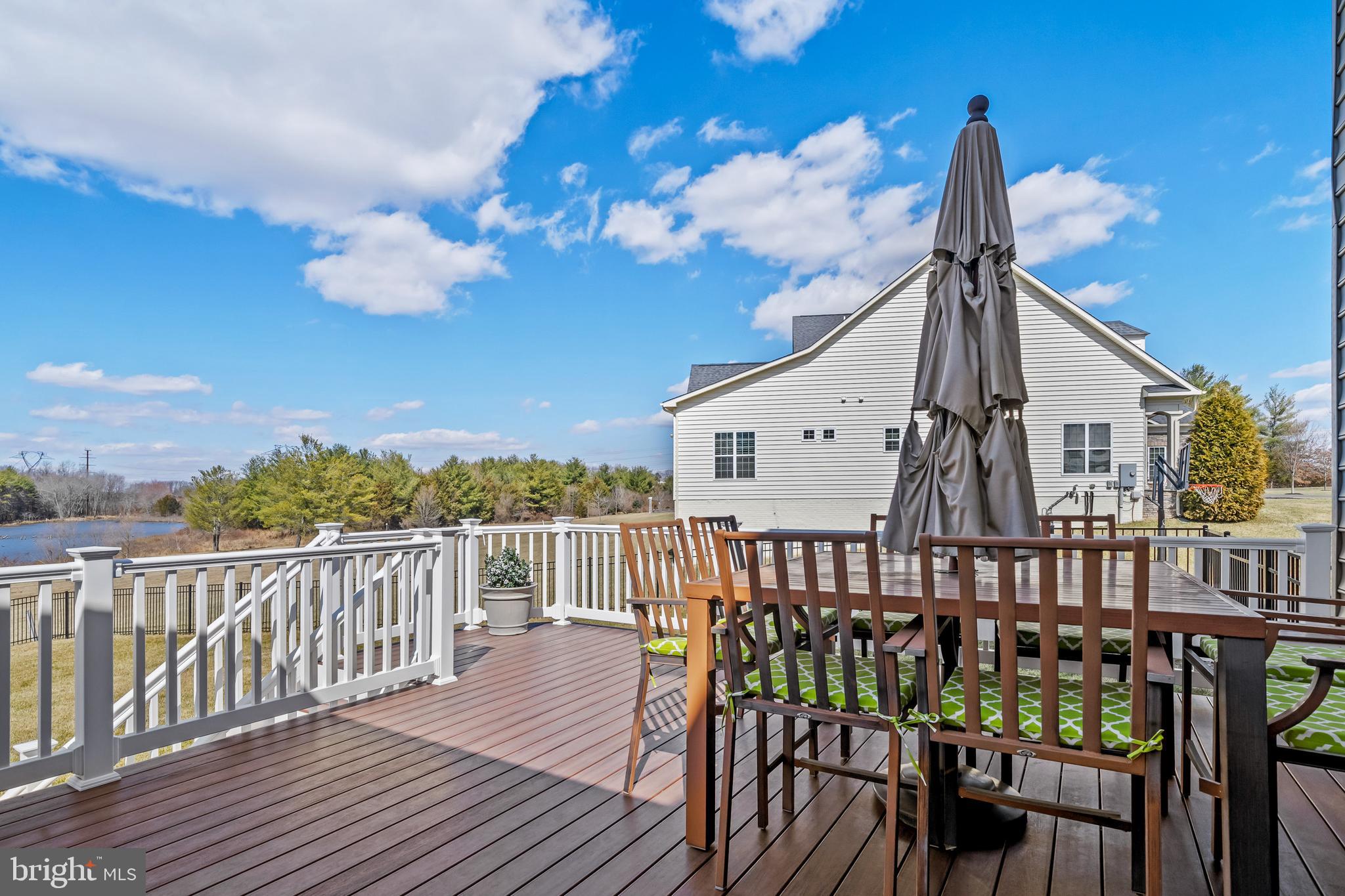 CLARKE ASSEMBLAGE - Residential