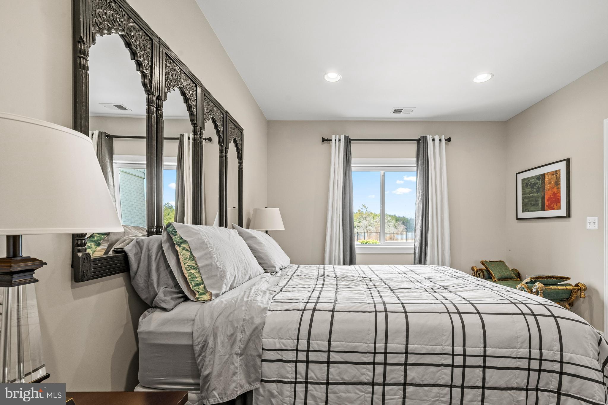 CLARKE ASSEMBLAGE - Residential