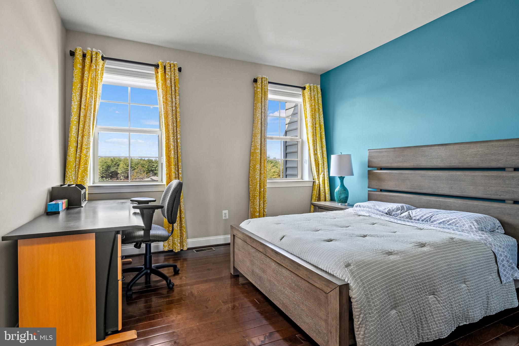 CLARKE ASSEMBLAGE - Residential