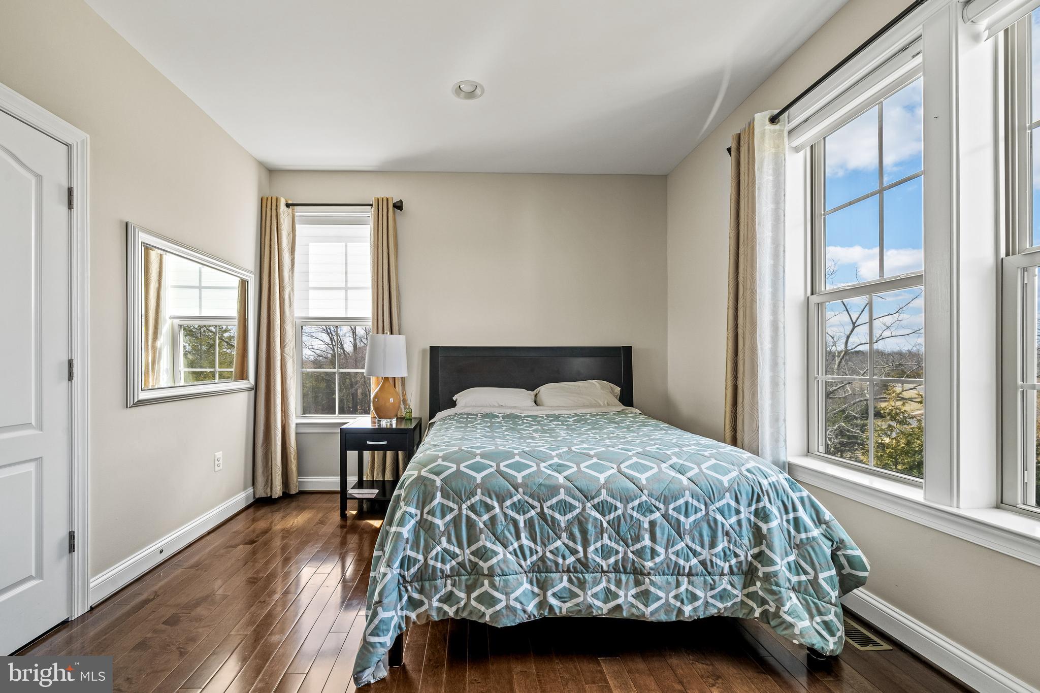 CLARKE ASSEMBLAGE - Residential