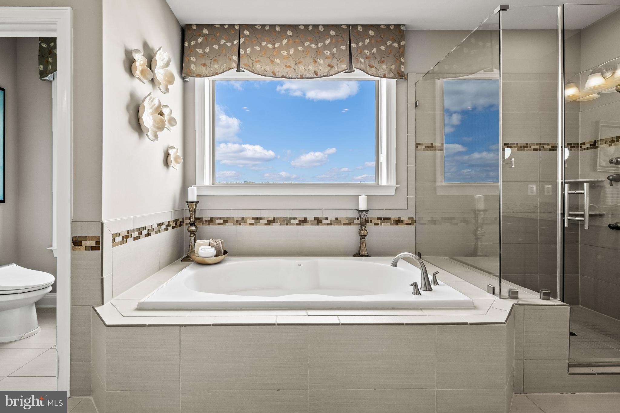 CLARKE ASSEMBLAGE - Residential