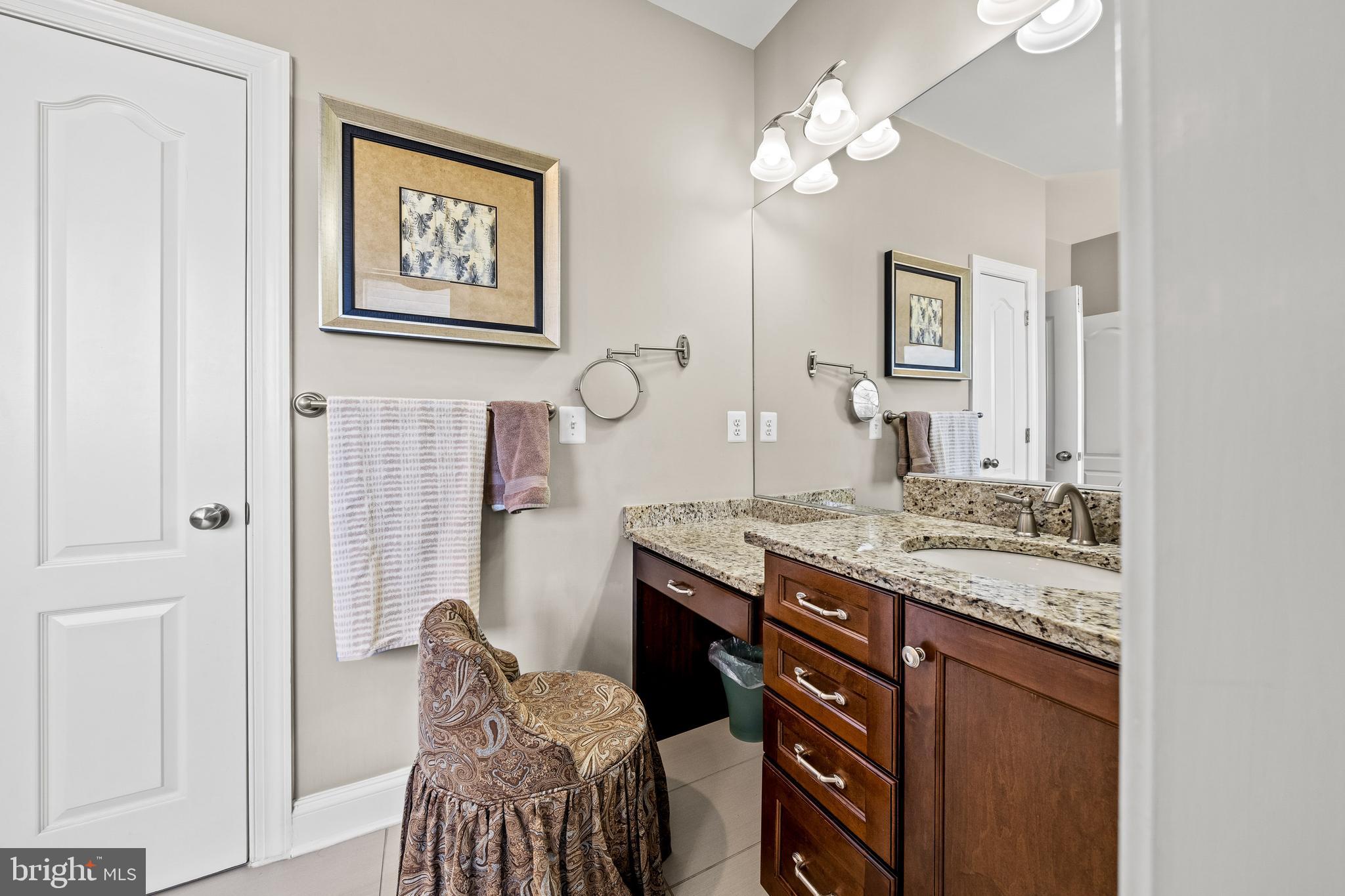 CLARKE ASSEMBLAGE - Residential