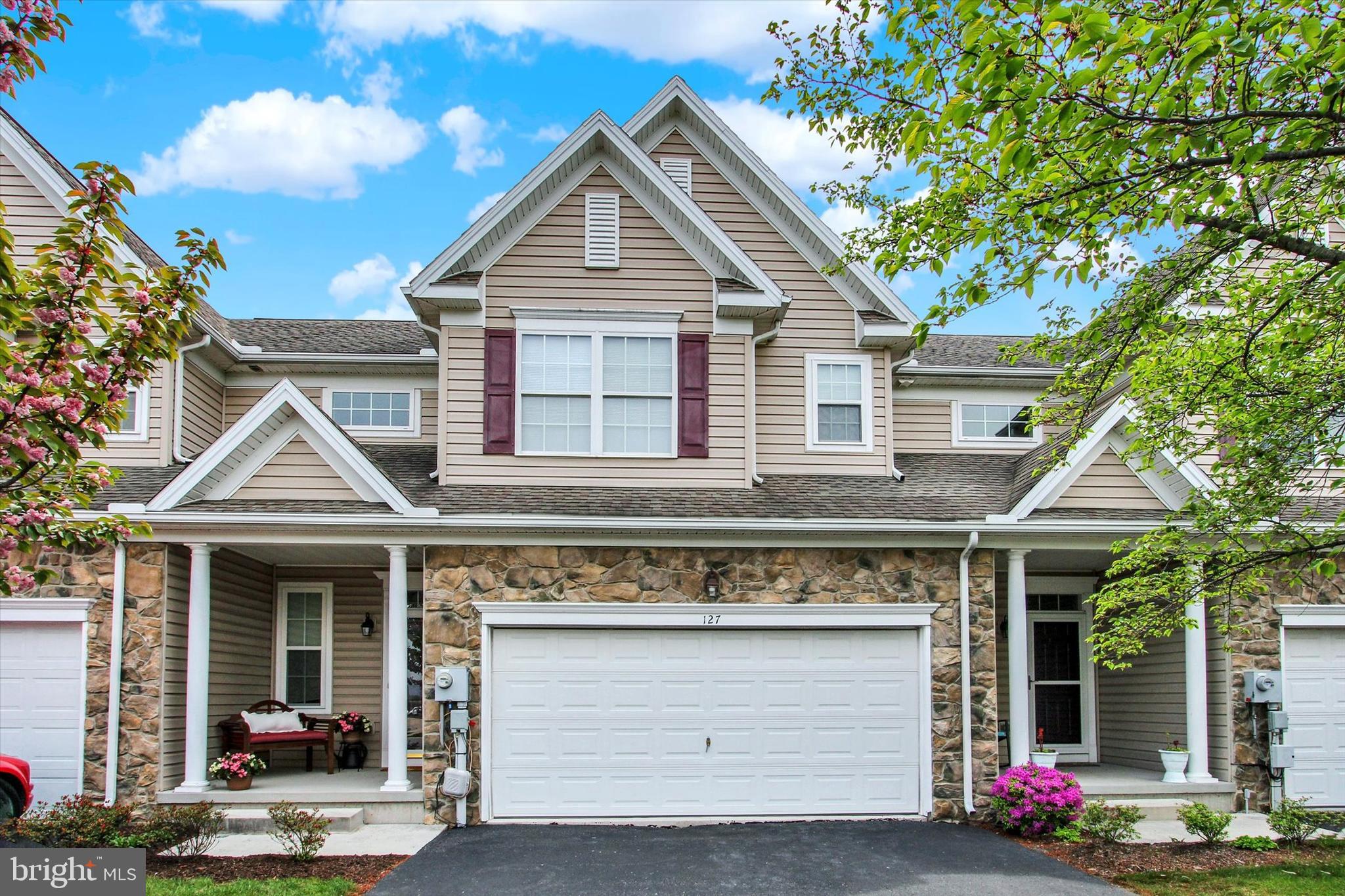 Welcome to this lovely 1,957 sq. ft. open-concept townhome in the desirable Cannon Ridge development, just a few miles west of historic downtown Gettysburg, PA. This beautifully maintained two-story home features three bedrooms, two and a half bathrooms, and a fresh, neutral color scheme throughout. A welcoming front covered patio and a private rear patio provide great outdoor living spaces, while the two-car garage and conditioned crawlspace offer plenty of storage. Inside, you’ll find 9-foot ceilings on the first floor and an abundance of windows that fill the home with natural light. The main level includes an 18' x 17' living room, a 17' x 11' dining room, and an 11' x 11' kitchen with a walk-in pantry and breakfast bar, perfect for both everyday living and entertaining. Upstairs, a 16' x 7' loft area offers the ideal space for a home office or reading nook. The primary suite features a spacious 14' x 12' bedroom with a tray ceiling, a luxurious bathroom with double sinks, a walk-in shower, a soaking tub, a skylight, and a 9' x 5' walk-in closet. Two additional bedrooms share a convenient Jack and Jill bathroom. Yearly $600 HOA fee includes townhome yard & common area maintenance. This home has so much to offer — come see it and fall in love!