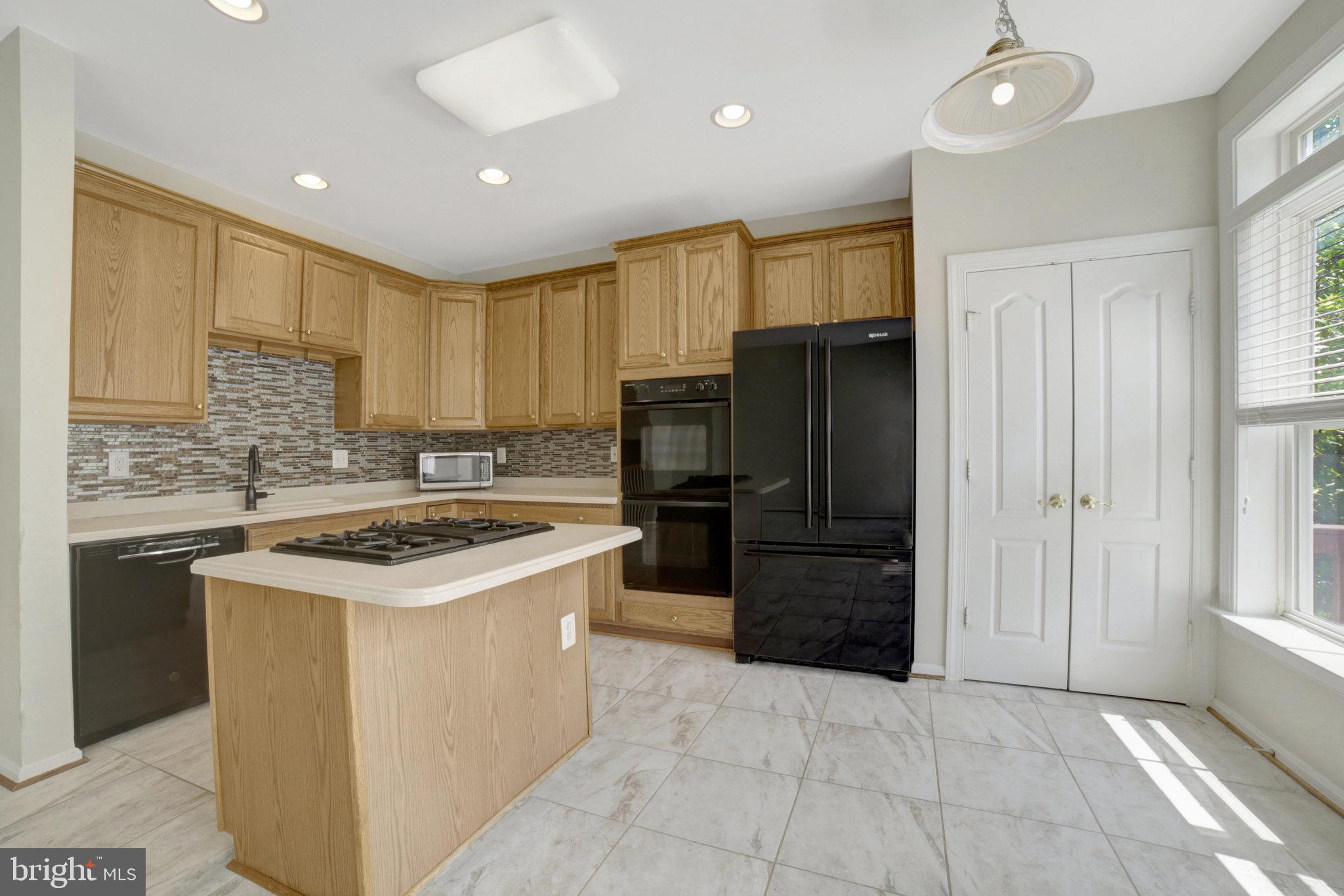 CAMERON STATION - Residential Lease