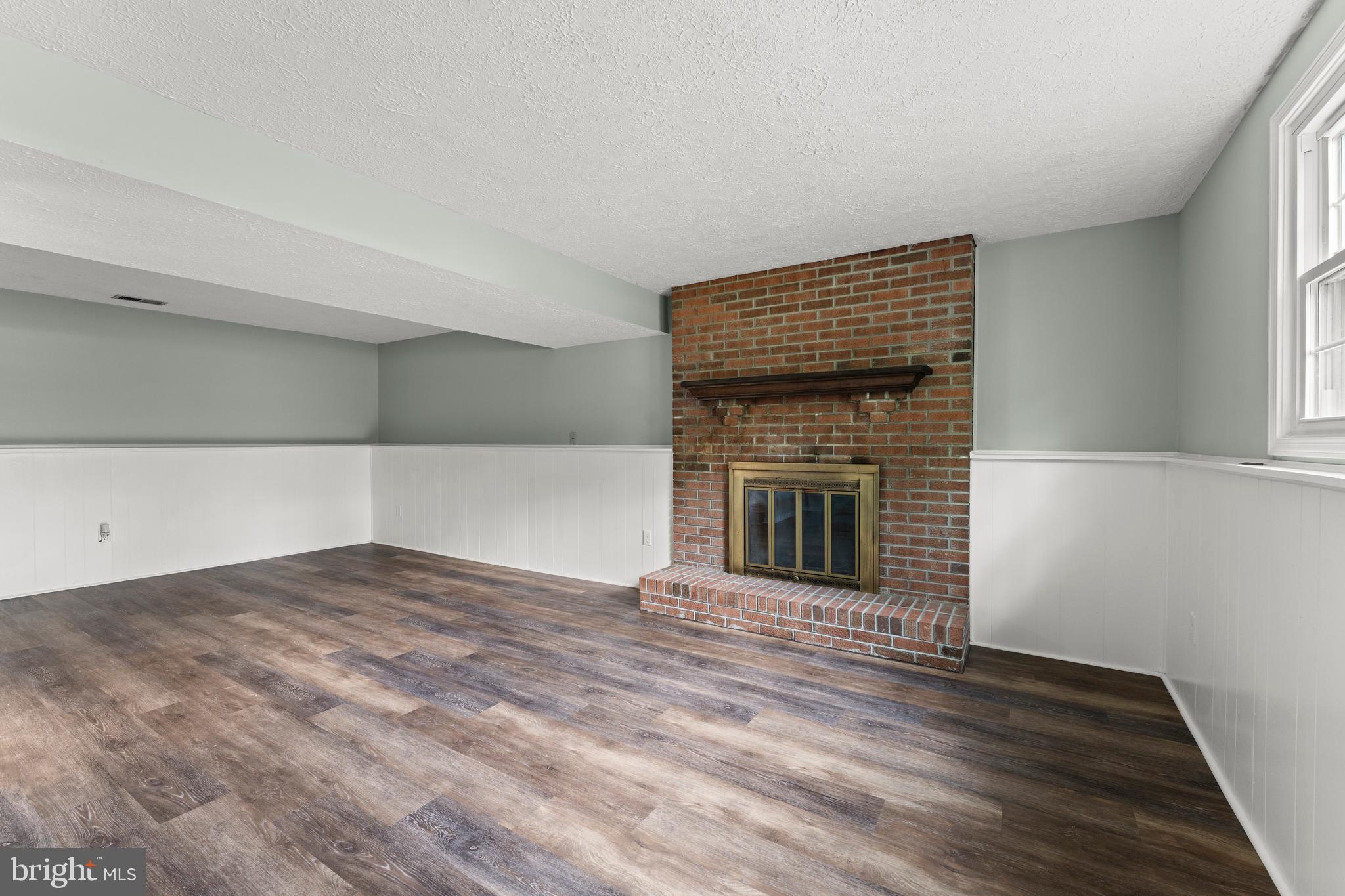 HUNTINGTON - Residential