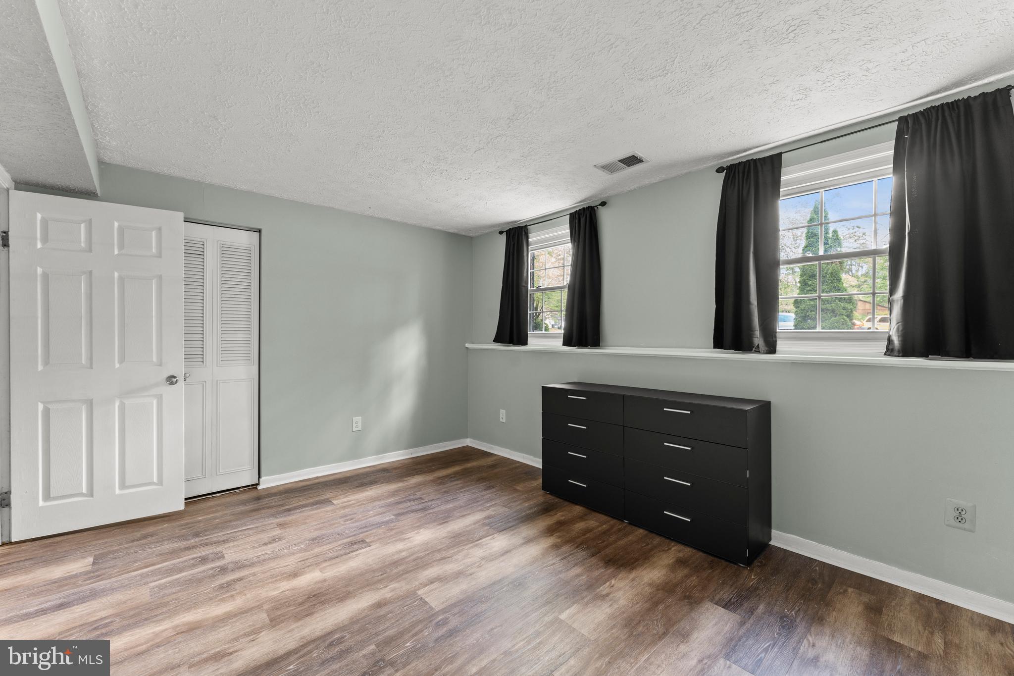 HUNTINGTON - Residential