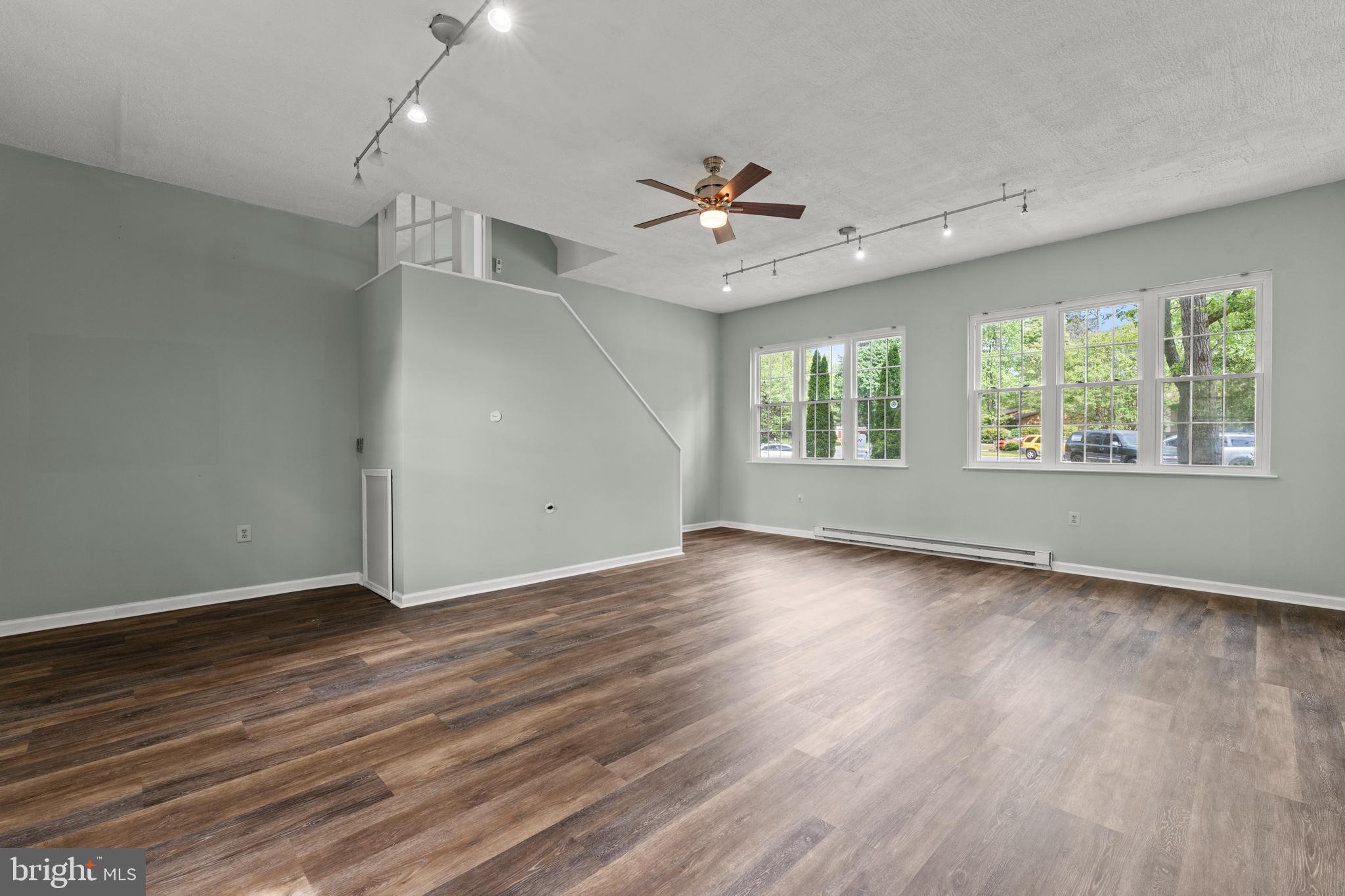 HUNTINGTON - Residential