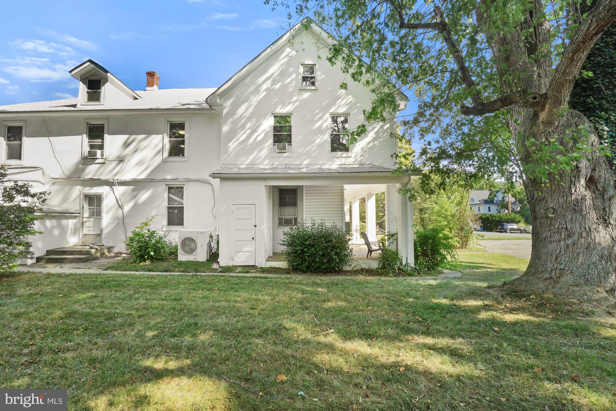 BRADDOCK HEIGHTS - Residential Lease