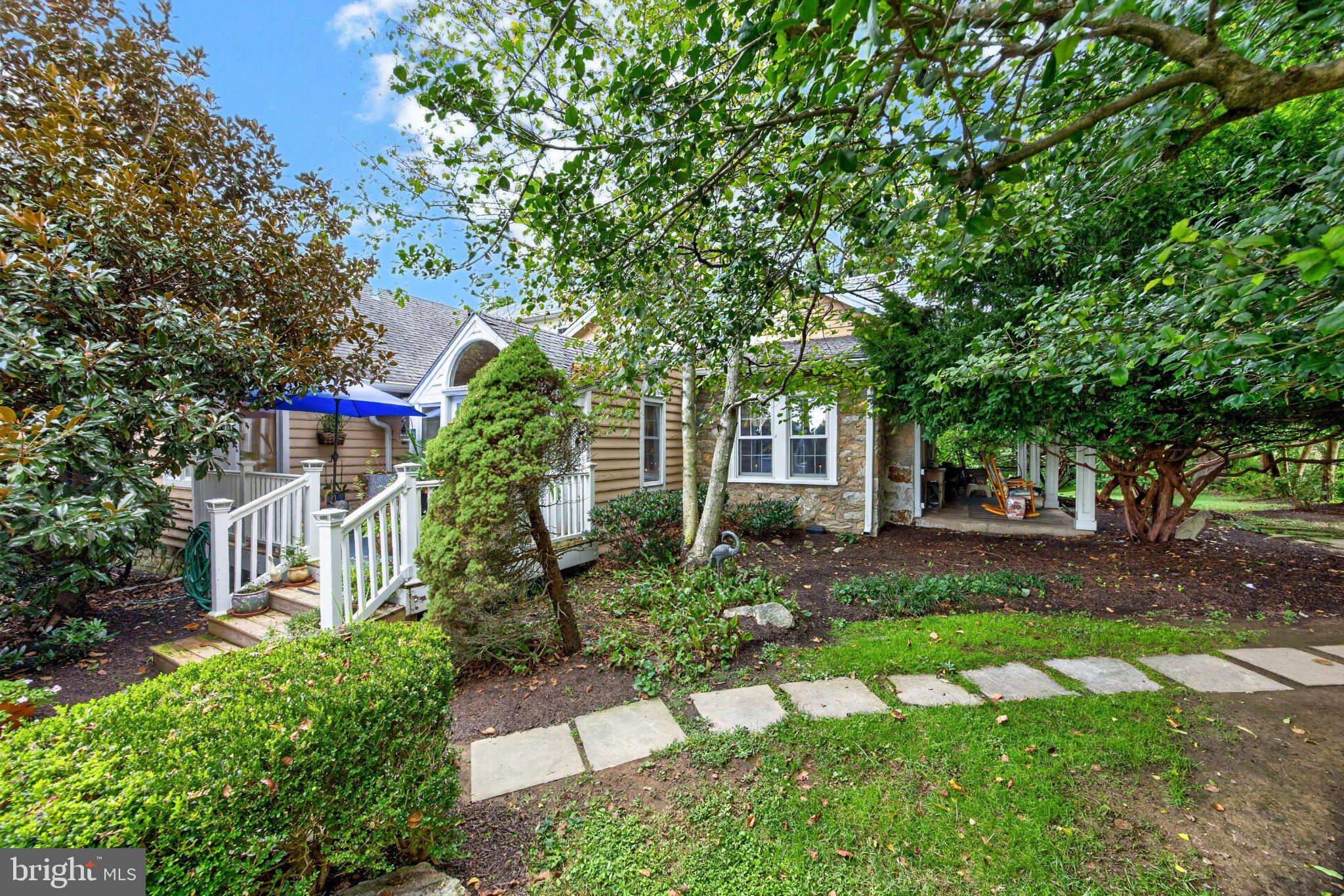 1043 BODINE RD