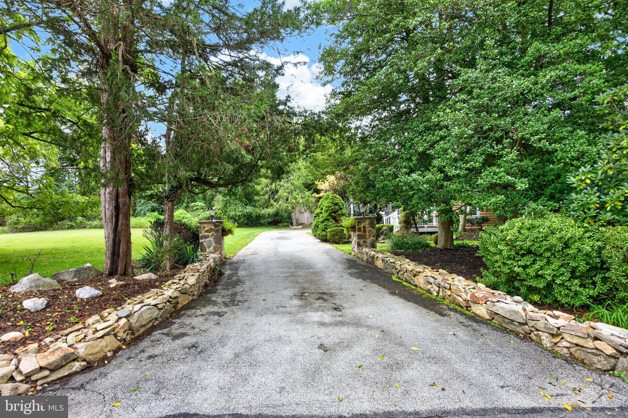 1043 BODINE RD