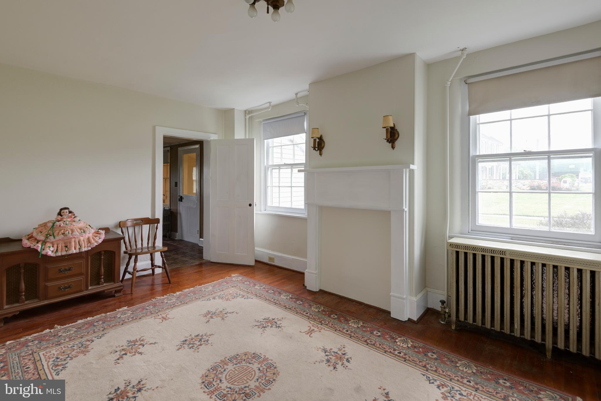 808 W BALTIMORE PIKE