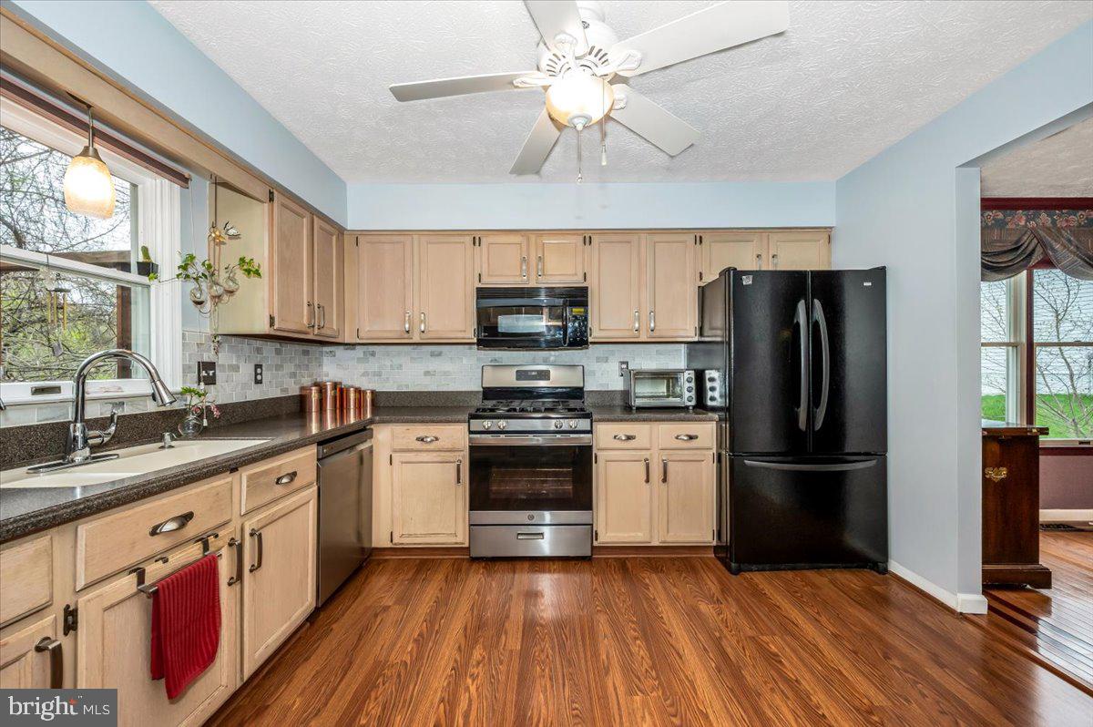 EAGLEHEAD SUMMERFIELD - Residential