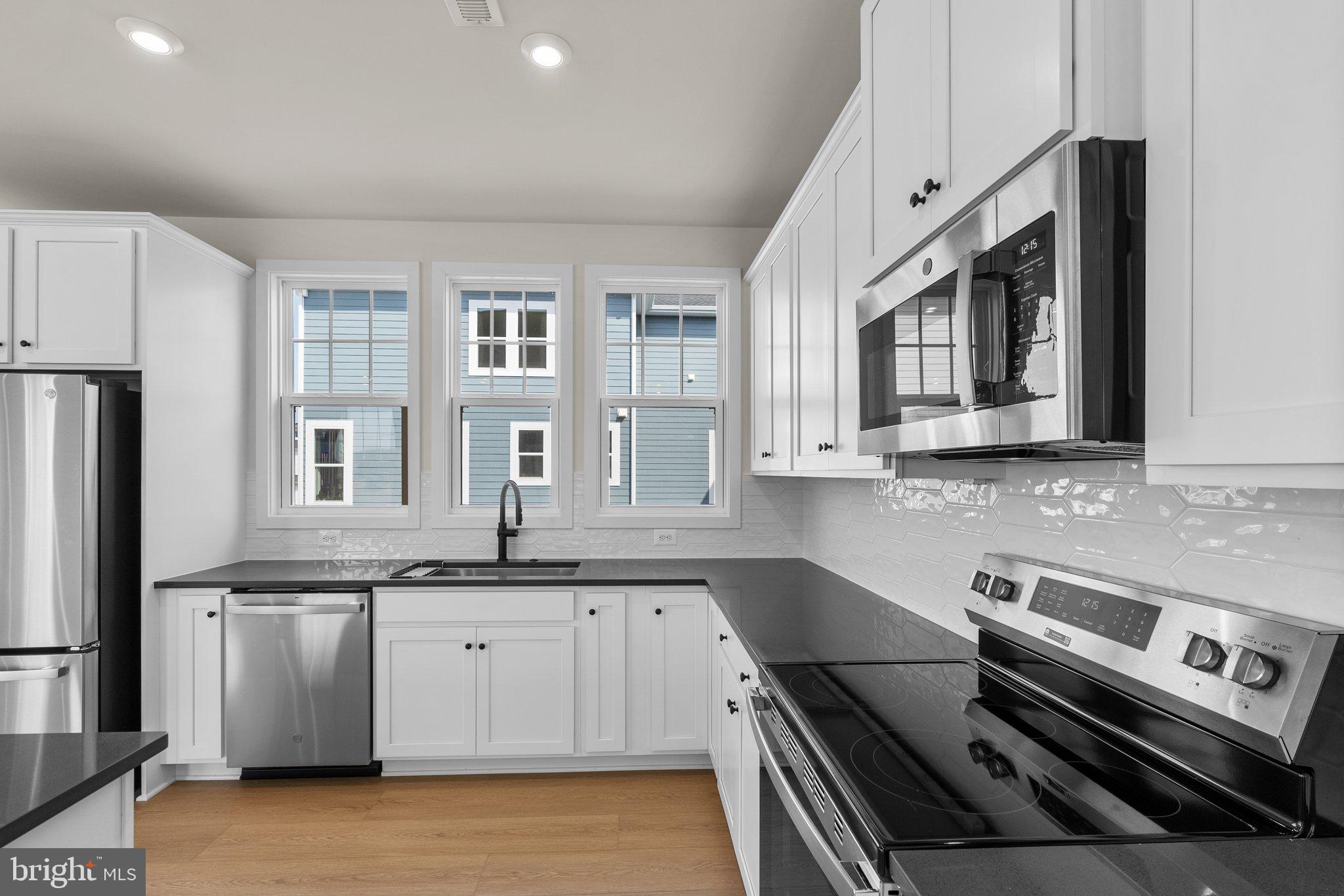 HERITAGE AT MARSHALL - Residential